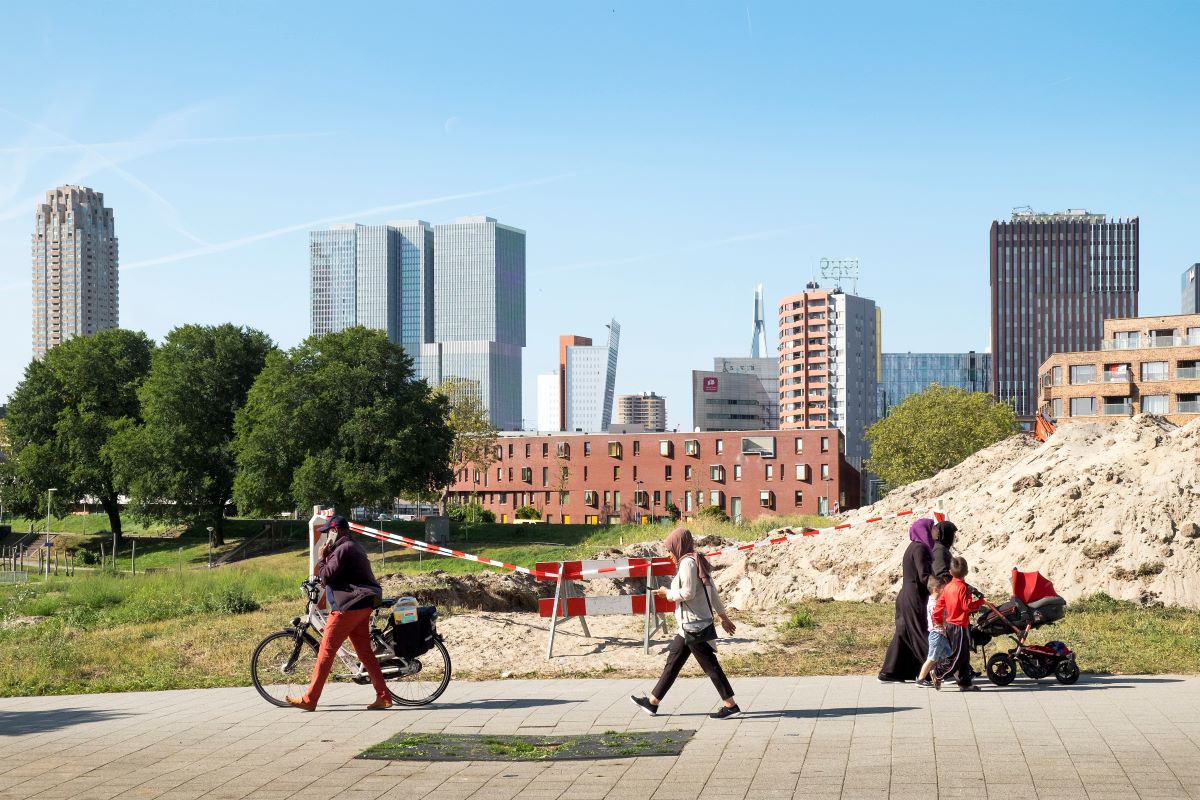 Hoe Den Haag de bouwimplosie bij de corporaties veroorzaakte