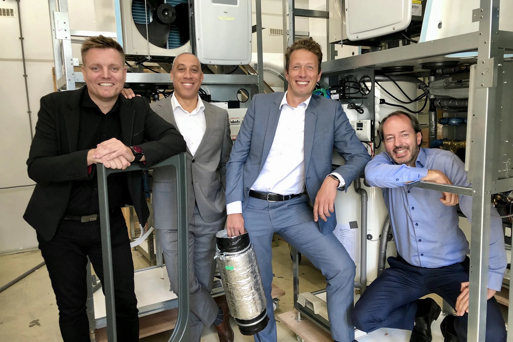 Factory Zero: van links naar rechts: Jan Willem van den Groep, Desmond Hughes, Sjoerd Klijn Velderman; Jasper van den Munckhof.