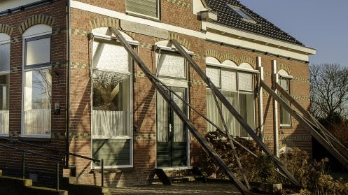 De snelheid waarmee de versterkingsoperatie nu uitgevoerd wordt, ligt al jaren te laag.