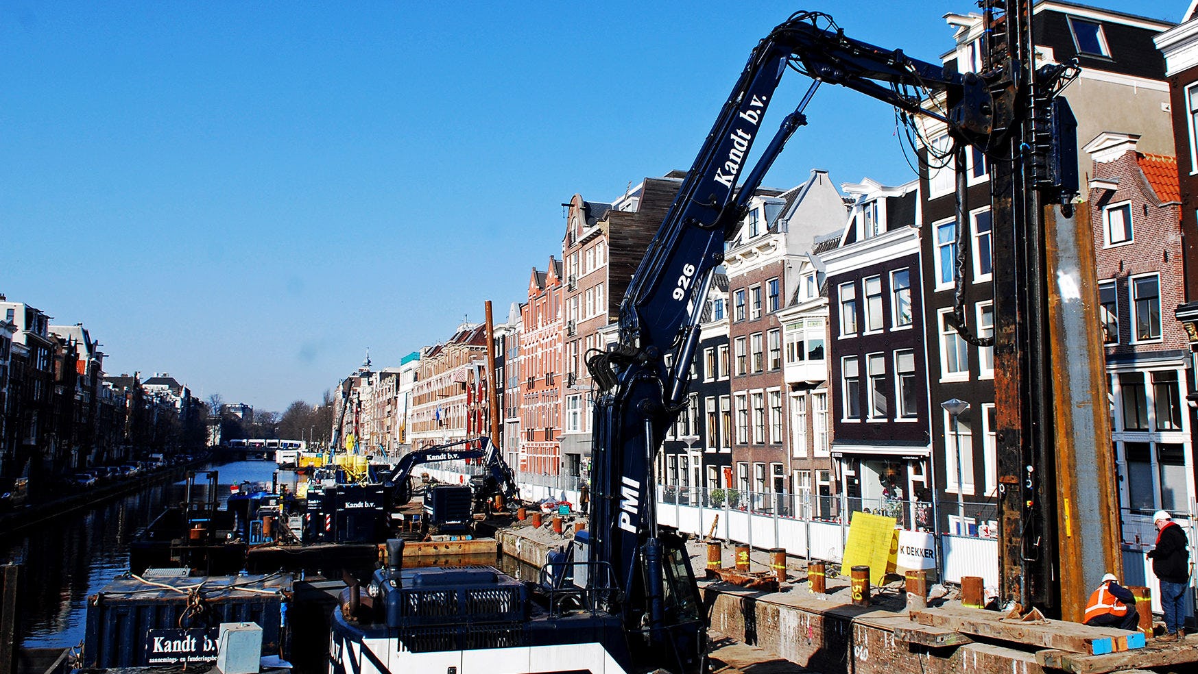 Arcadis gaat kades Amsterdam voor 30 miljoen herstellen