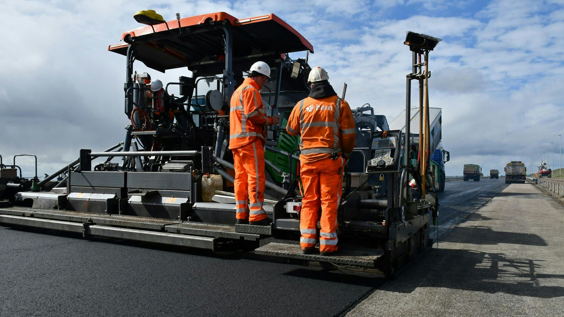 In Nederland wordt al jaren ongeveer de helft van het asfalt hergebruikt. Foto: Rijkswaterstaat