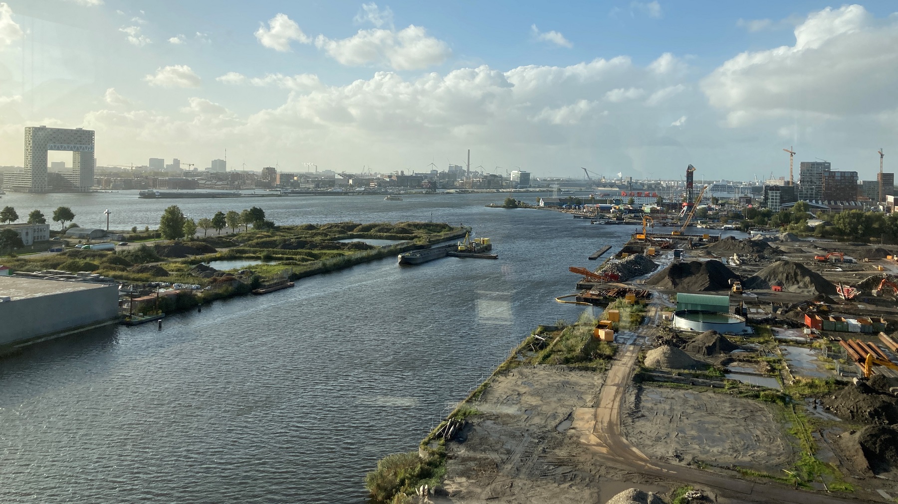 Moeten we niet meer investeren in steden zoals Amsterdam? Foto: Thomas van Belzen