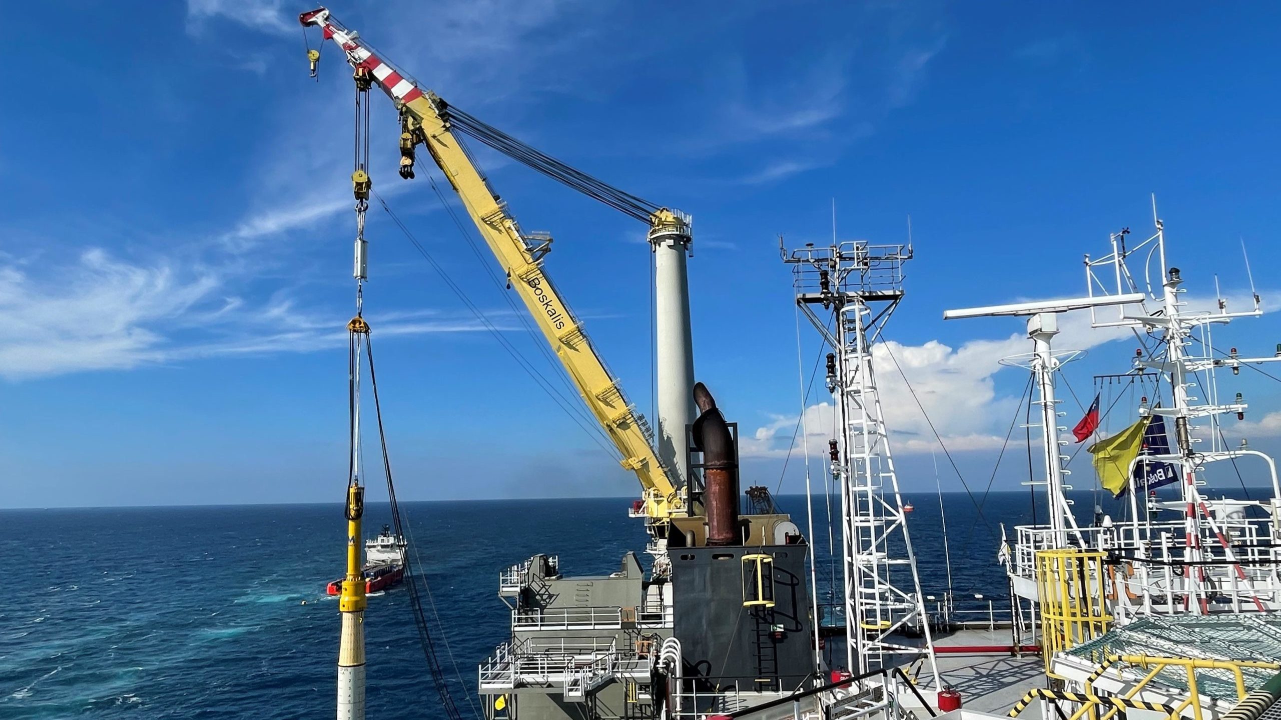 Kraanschip Bokalift 1 in actie. Foto: Boskalis