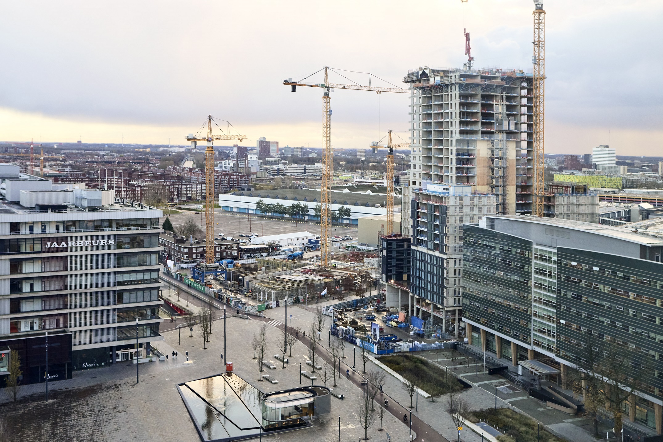 #nieuwewarmte: De iconische torens van Wonderwoods in Utrecht zijn compleet zelfvoorzienend