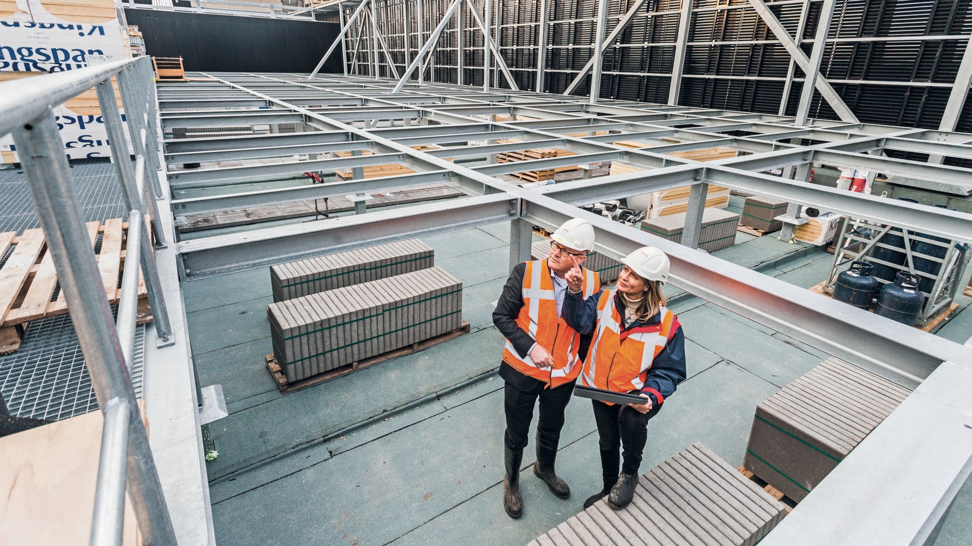 Luc Spin (links), commercieel directeur van Unica Datacenters. Foto: Unica Datacenters