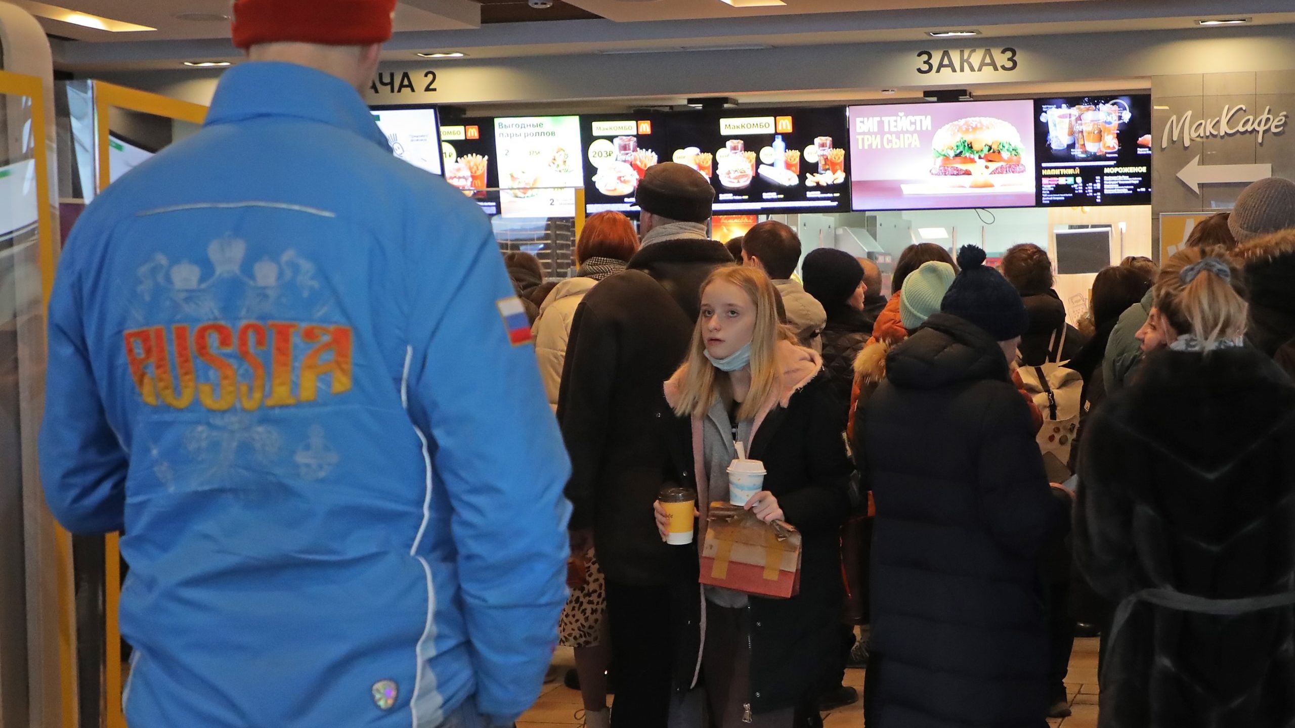 In het kielzog van multinationals als Shell en McDonald's verlaten ook veel bedrijven uit de bouwsector Rusland. Foto: ANP/EPA/Maxim Shipenkov