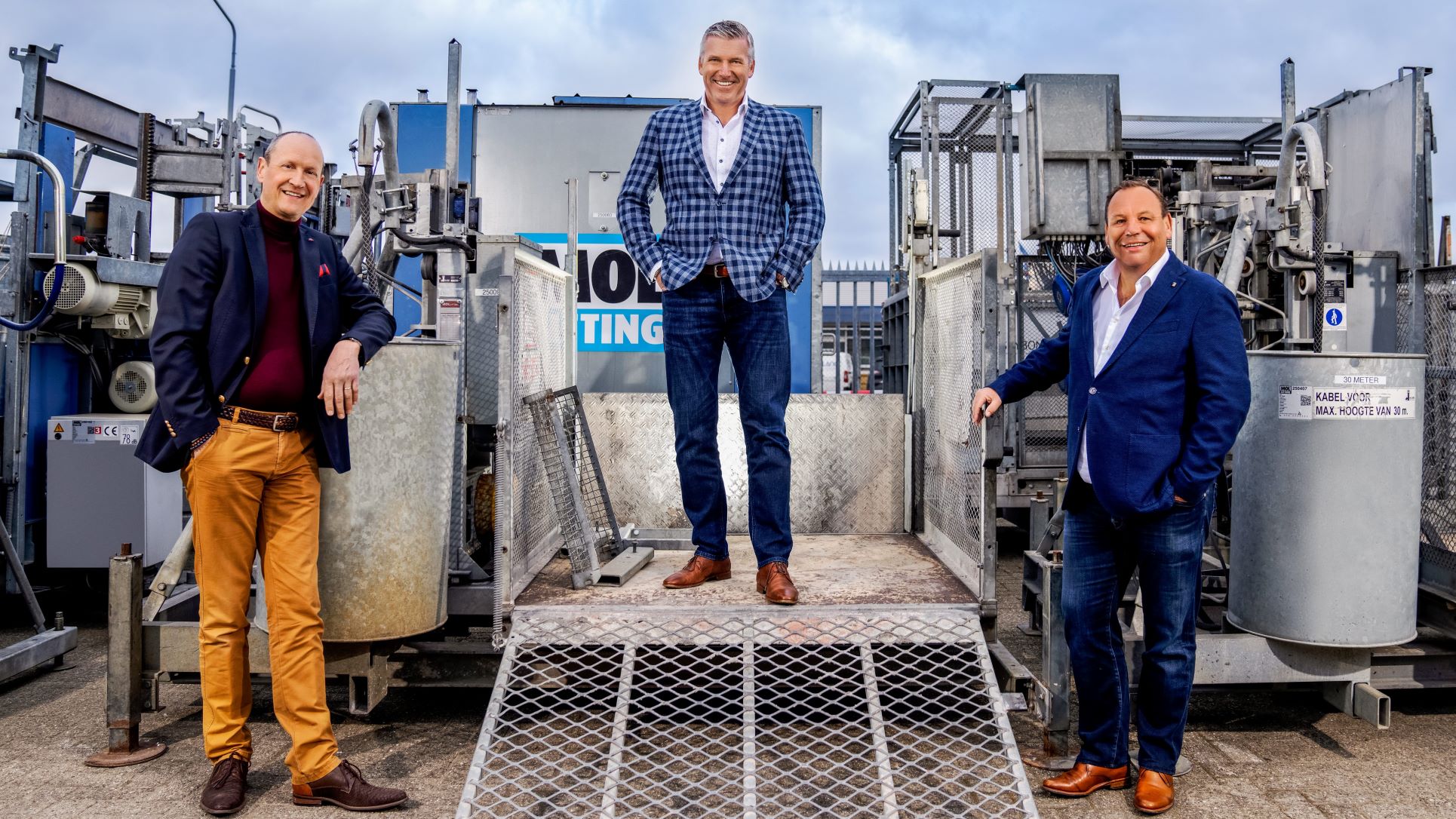 Remko Mol, Fred Enterman (Rojo Steigerbouw) en Peter van den Bergh. Foto: Marco de Swart