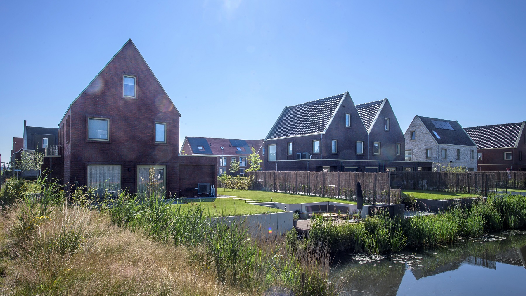 Aardbevingsbestendige nieuwbouwwoningen van VDM. Foto: Duncan Wijting  