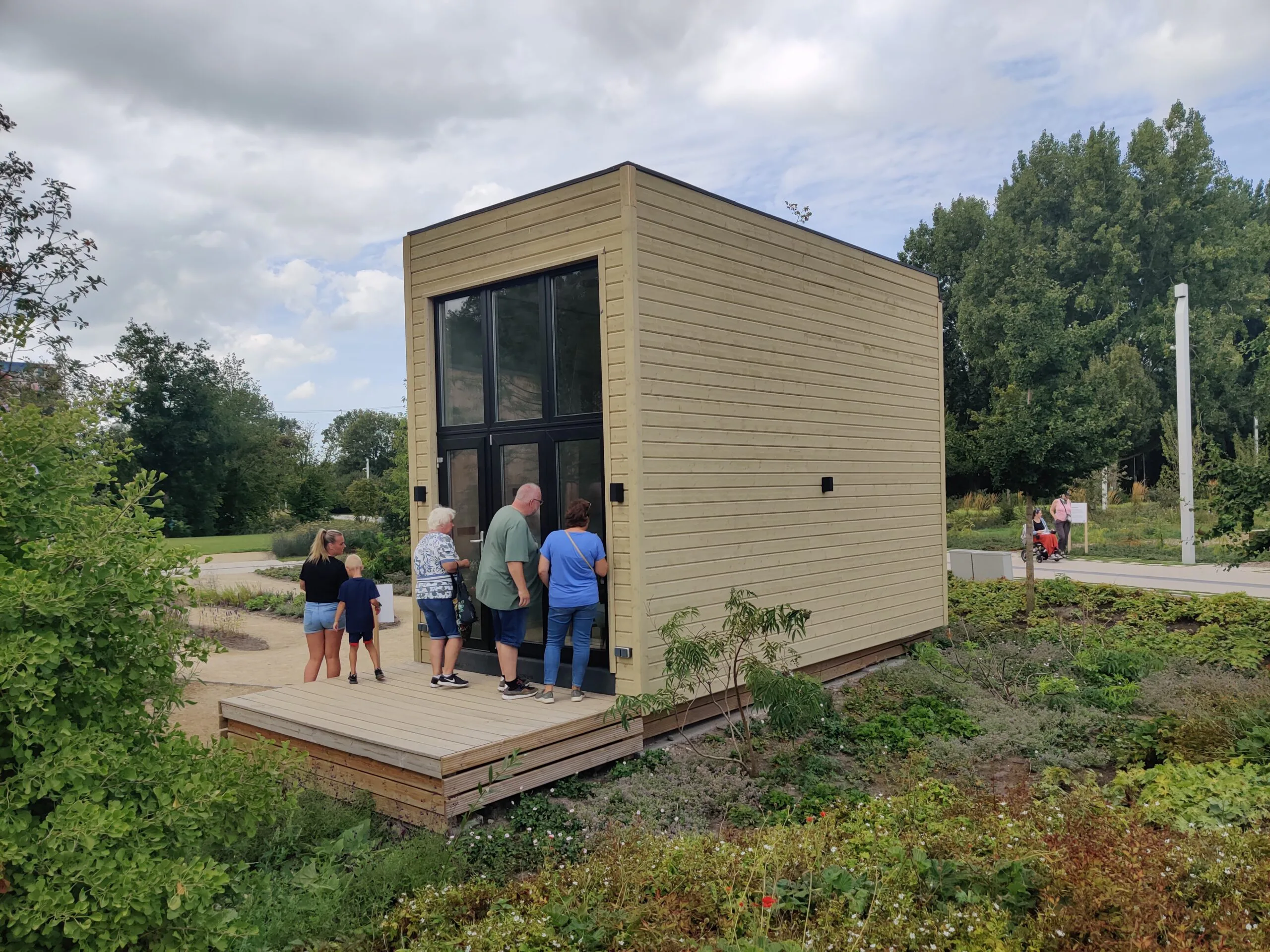 Flexwonen moet volgens minister Hugo de Jonge een deel van de woningcrisis oplossen. Foto: Marc Doodeman