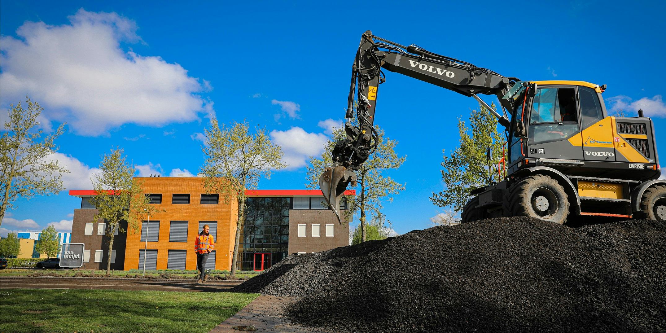 Ambitieus infrabedrijf Van Voskuilen kiest opnieuw VanMeijel als IT-partner