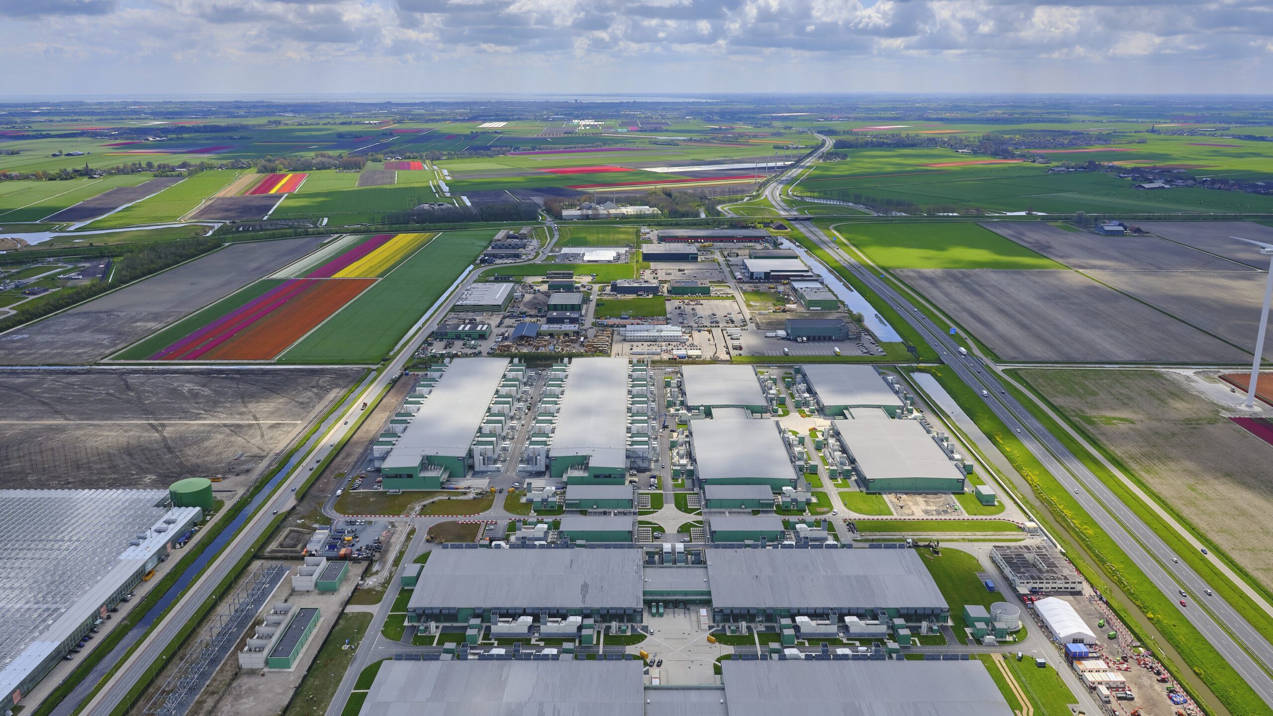 Microsoft megadatacentre in het Noord-Hollandse  Middenmeer. Foto: ANP