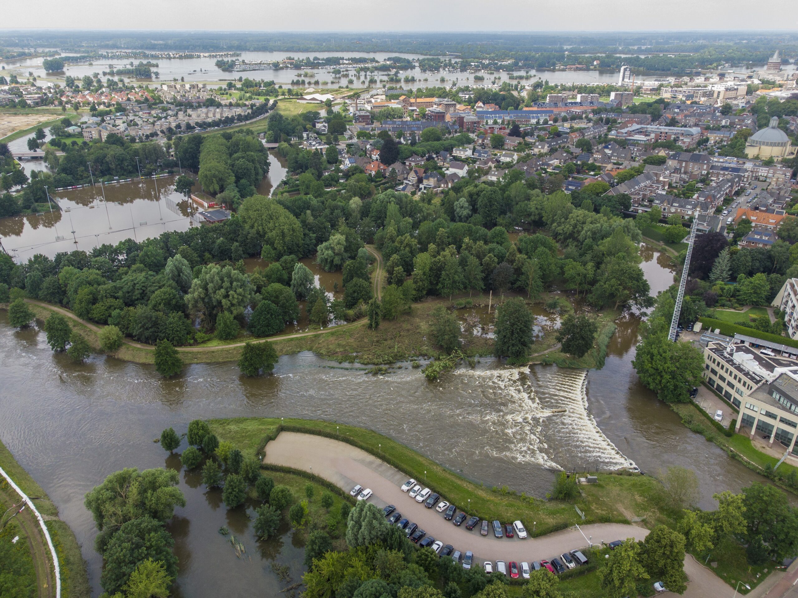 Waterkering bij de Roer en de Hambeek in Roermond. Foto Vincent Jannink/ANP
