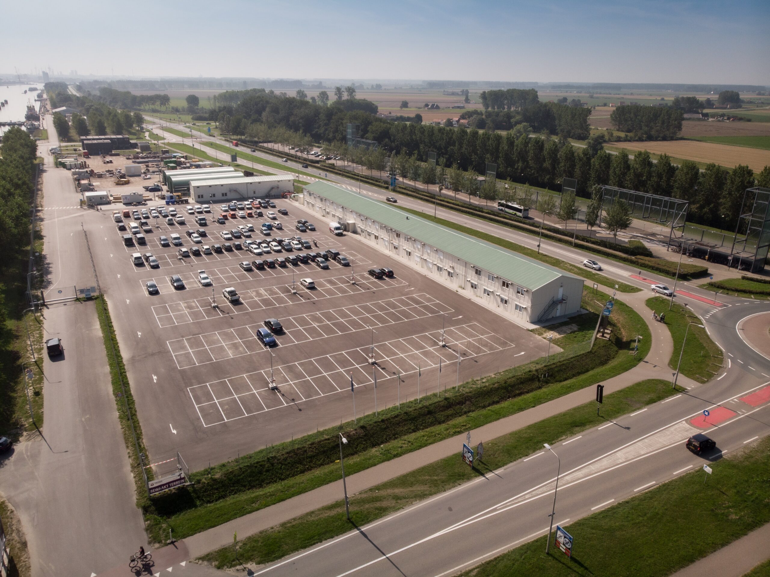 Voor Algeco is het inrichten van de bouwplaats dagelijks werk