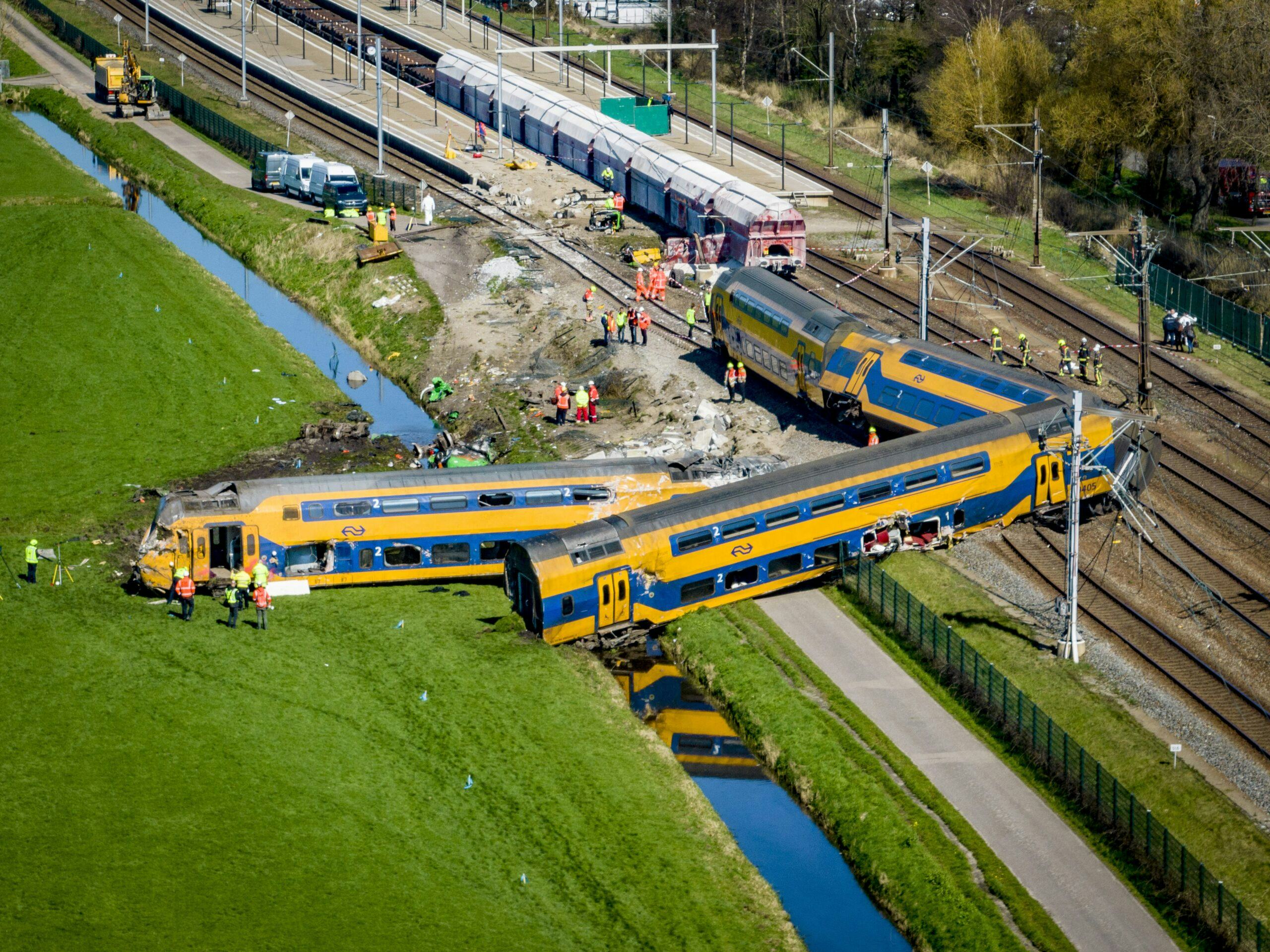 De ravage na het spoorongeval bij Voorschoten. Foto: ANP / Hollandse Hoogte / Robin Utrecht