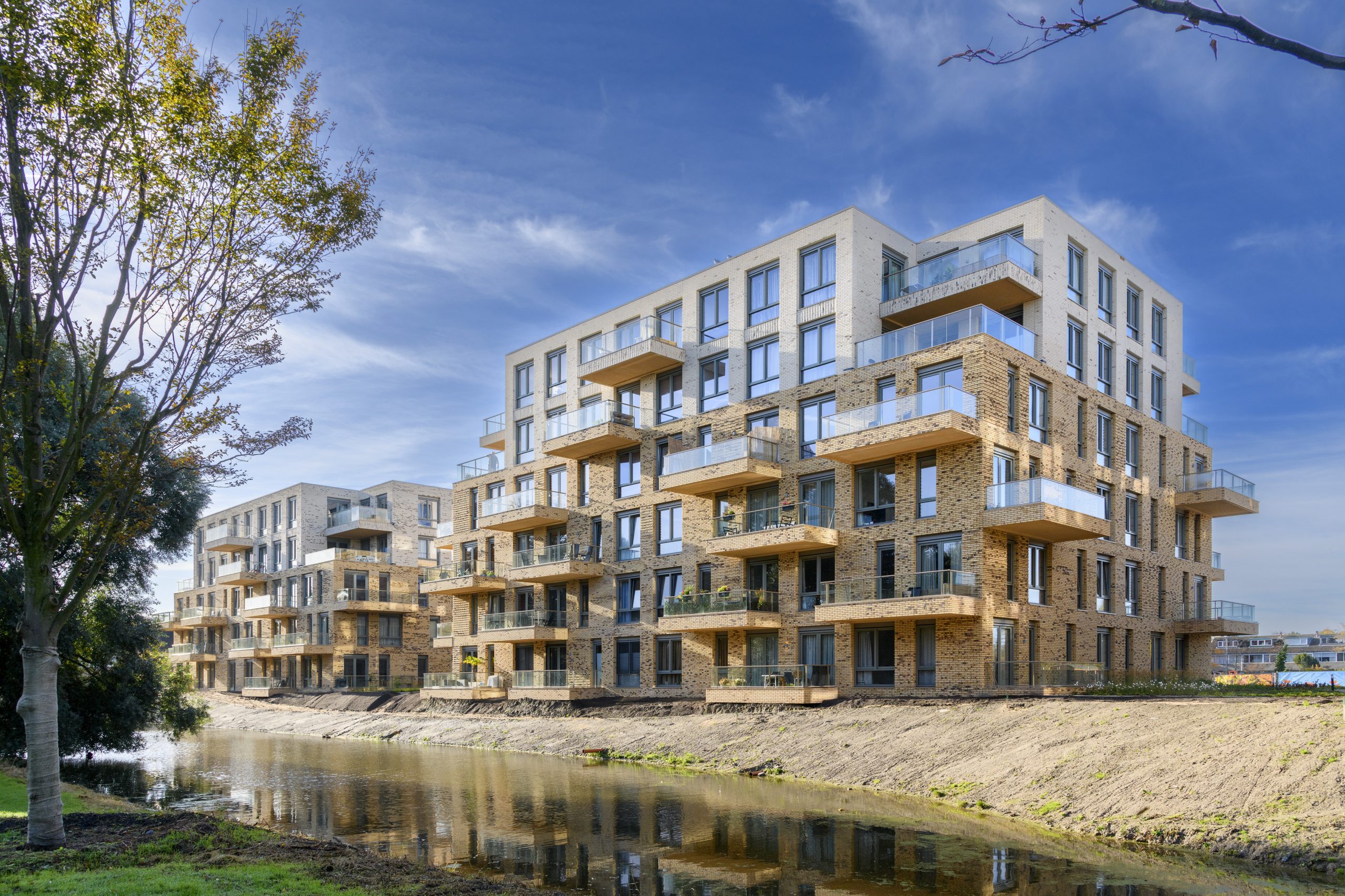 Zorgcomplex Robijnhof in Leiden, gebouwd door De Nijs. Foto: Cobouw