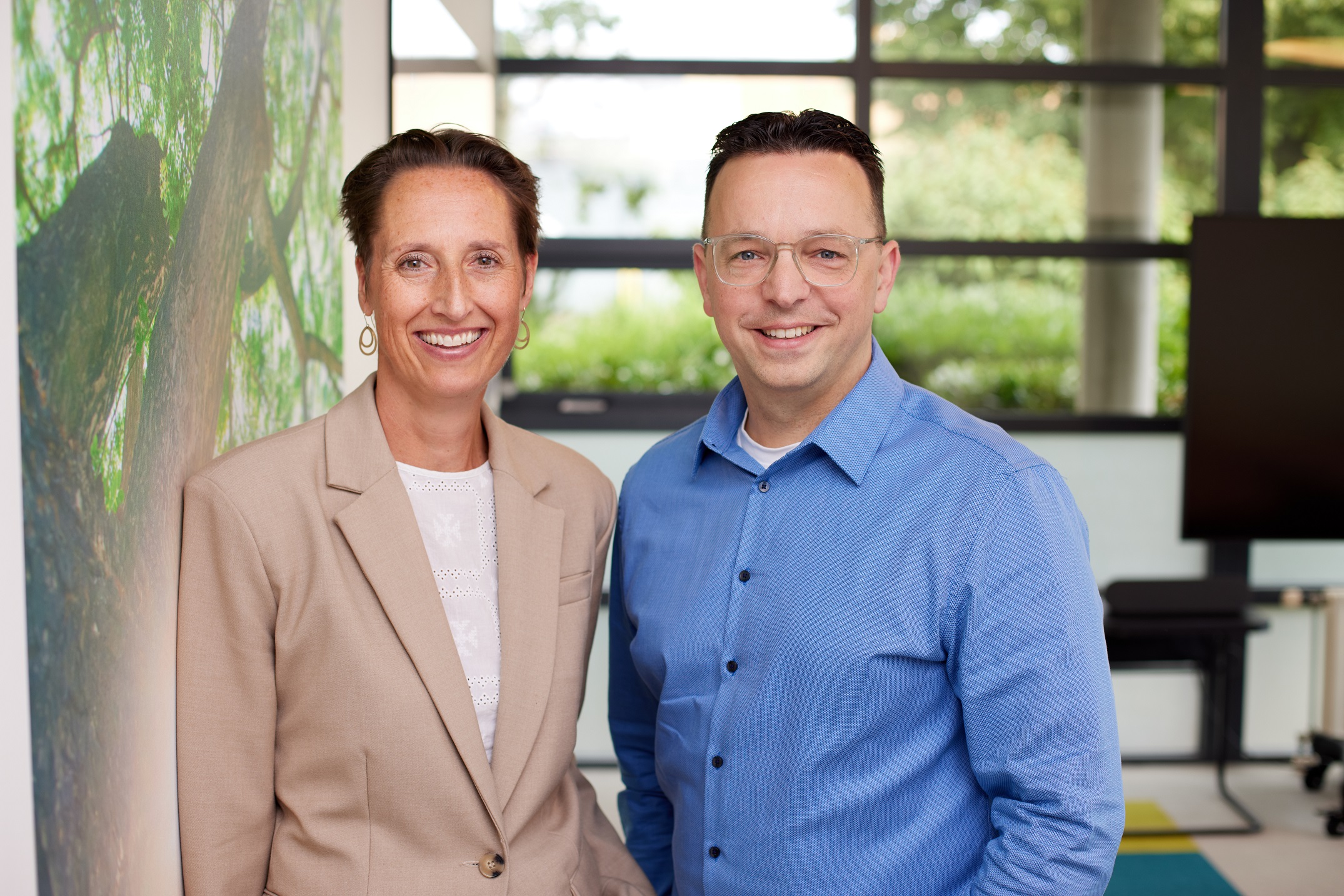 Joanne de Jong en Tom van Engelen, sinds 1 oktober de nieuwe directieleden van Gyproc en Isover Nederland.