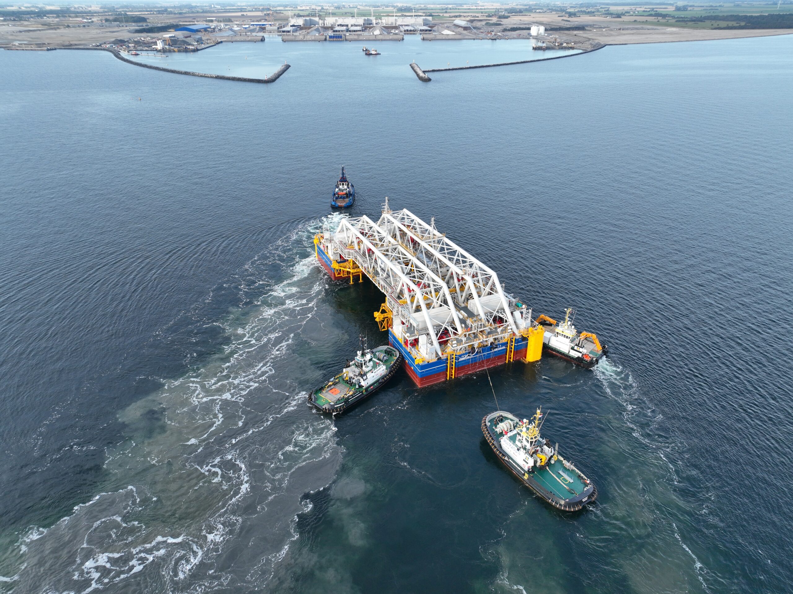 Afzinkponton Ivy moet  worden aangepast.  Foto: Femern A/S. 