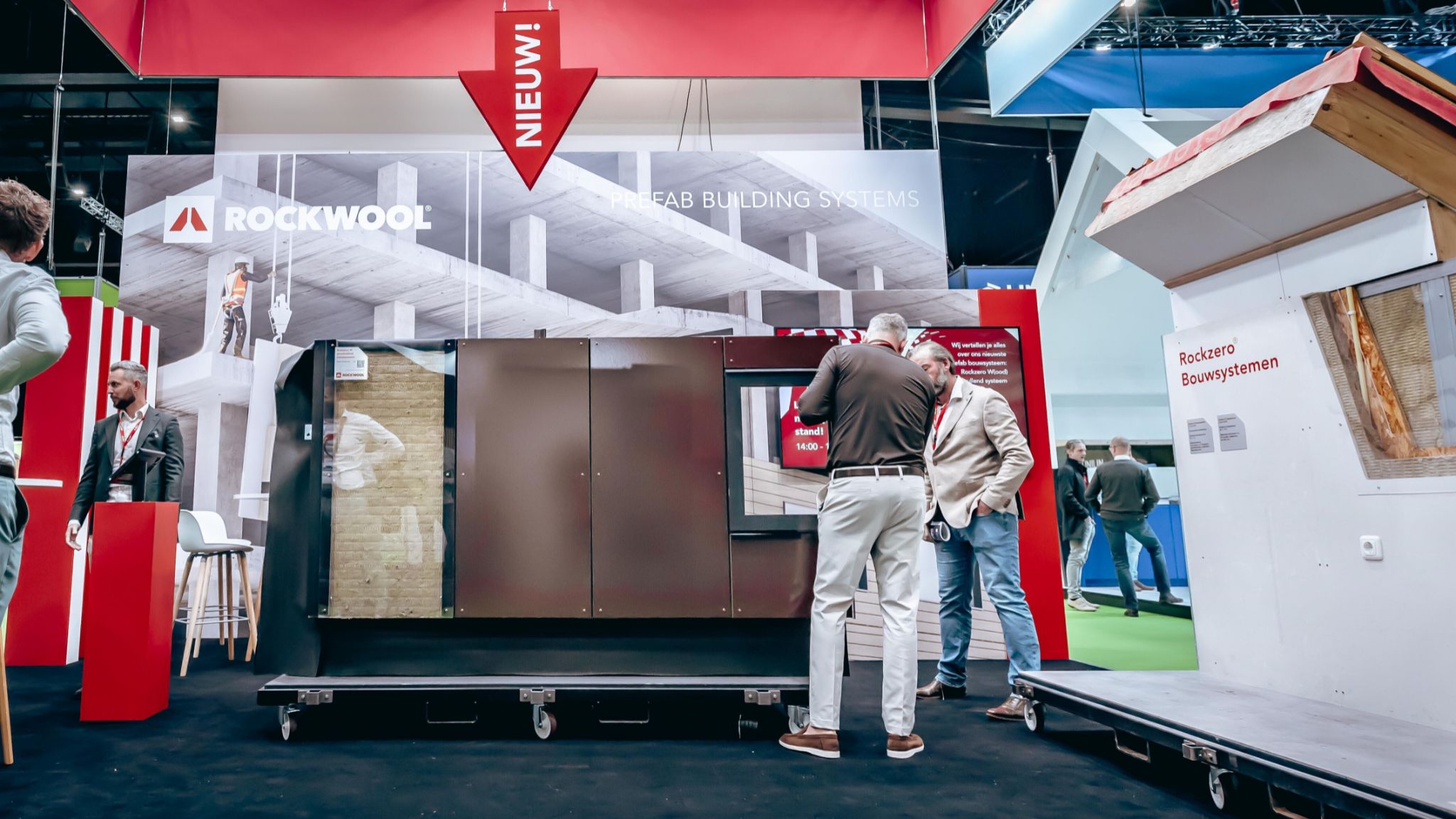 ROCKWOOL lanceert Rockzero W(ood) gevelvullend prefab bouwsysteem