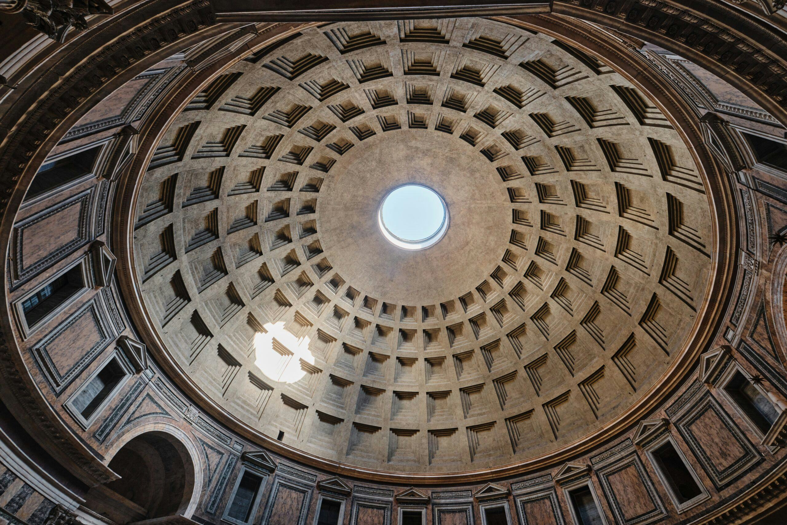 Het Pantheon is door de Romeinen grotendeels in beton gebouwd en staat al bijna 2000 jaar zonder problemen overeind. Foto: Shutterstock