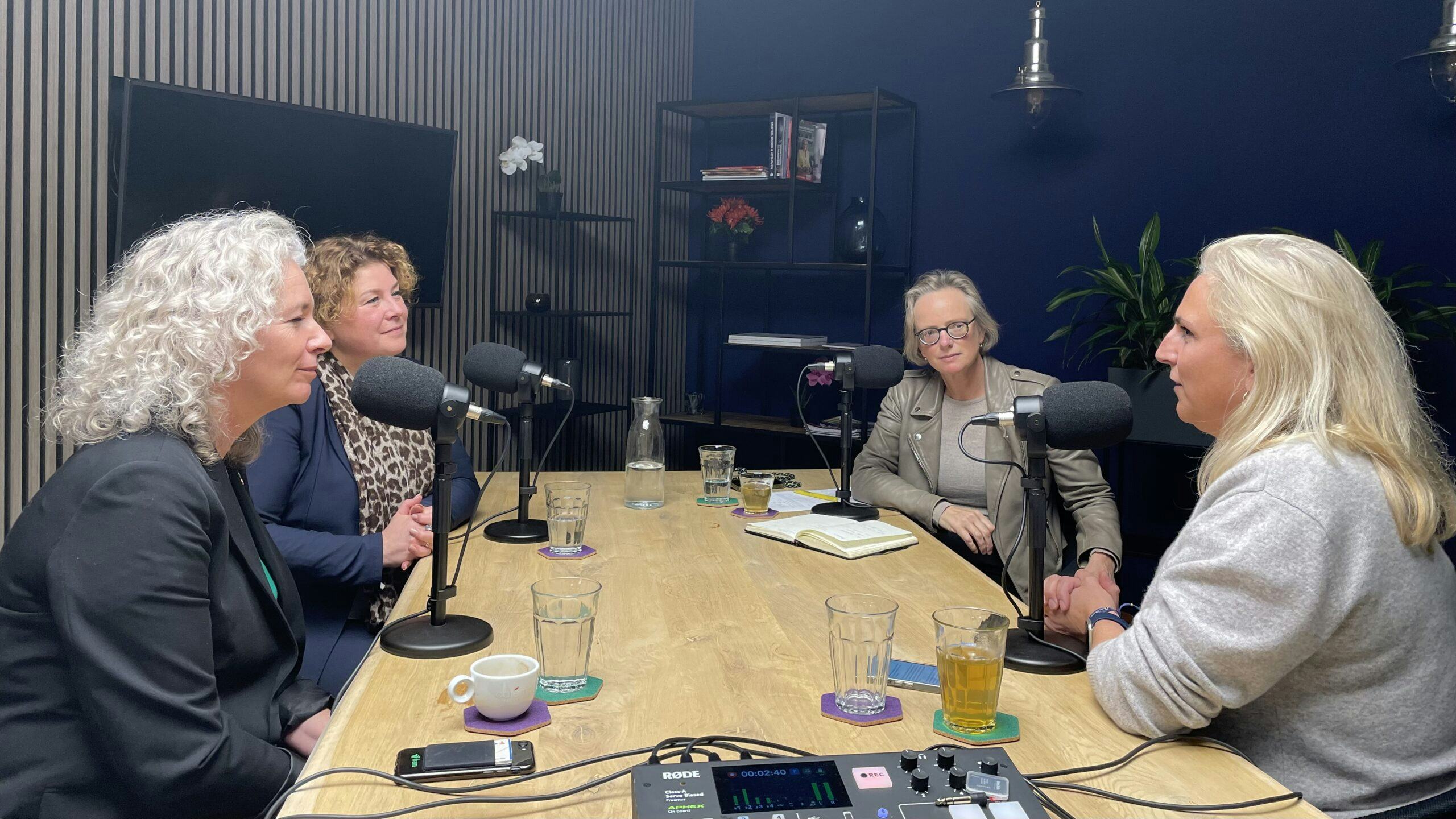 V.l.n.r: Lidewij de Haas,
Marjolein de Gorter-Manhoudt, Dorien Staal, Femke Zevenbergen