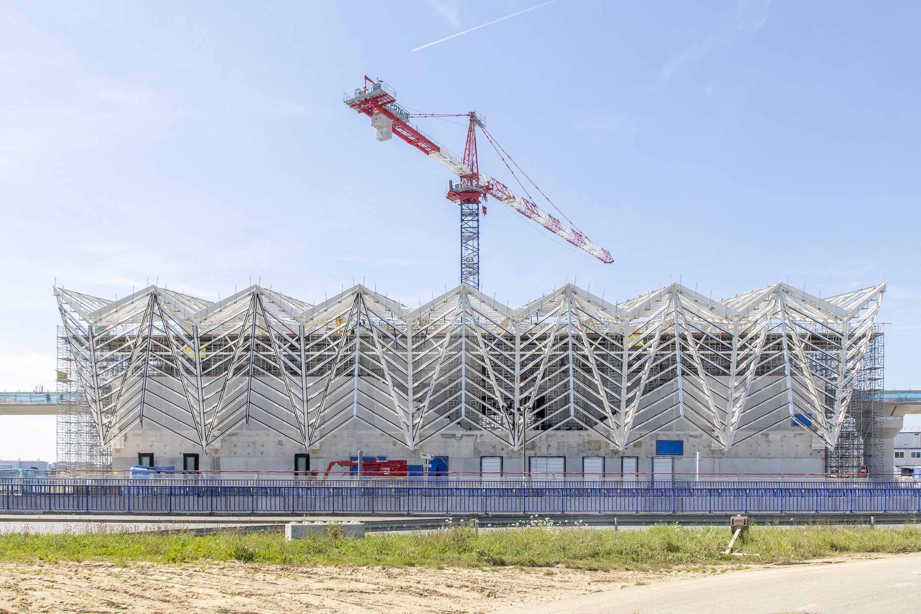 Eén van de drie nieuwe metrostations in Parijs, ontworpen door Benthem Crouwel Architects. Foto: Arthur Weidmann / BenthemCrouwel.