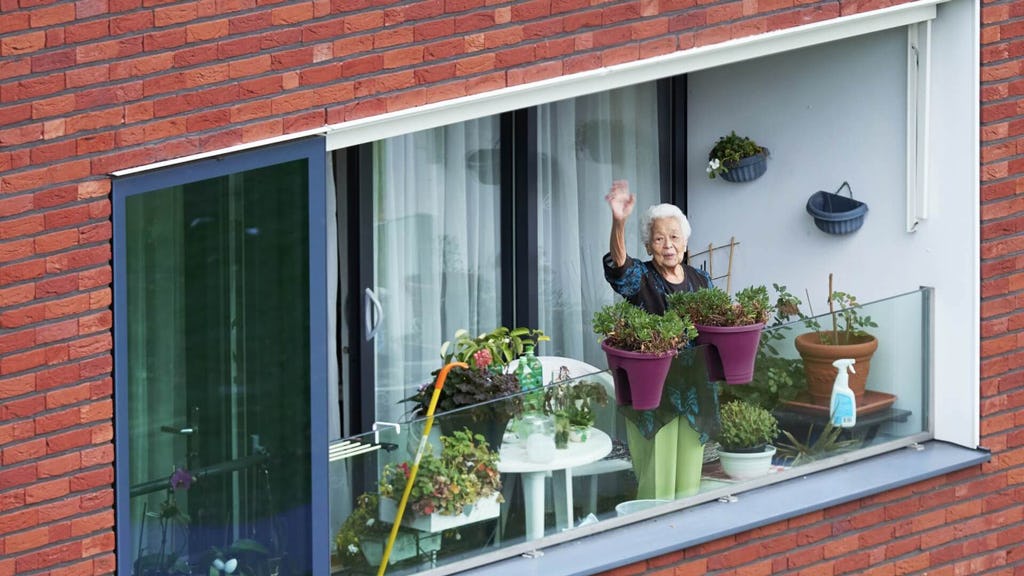 Oudere kan nergens heen, nauwelijks geschikte woningen gebouwd