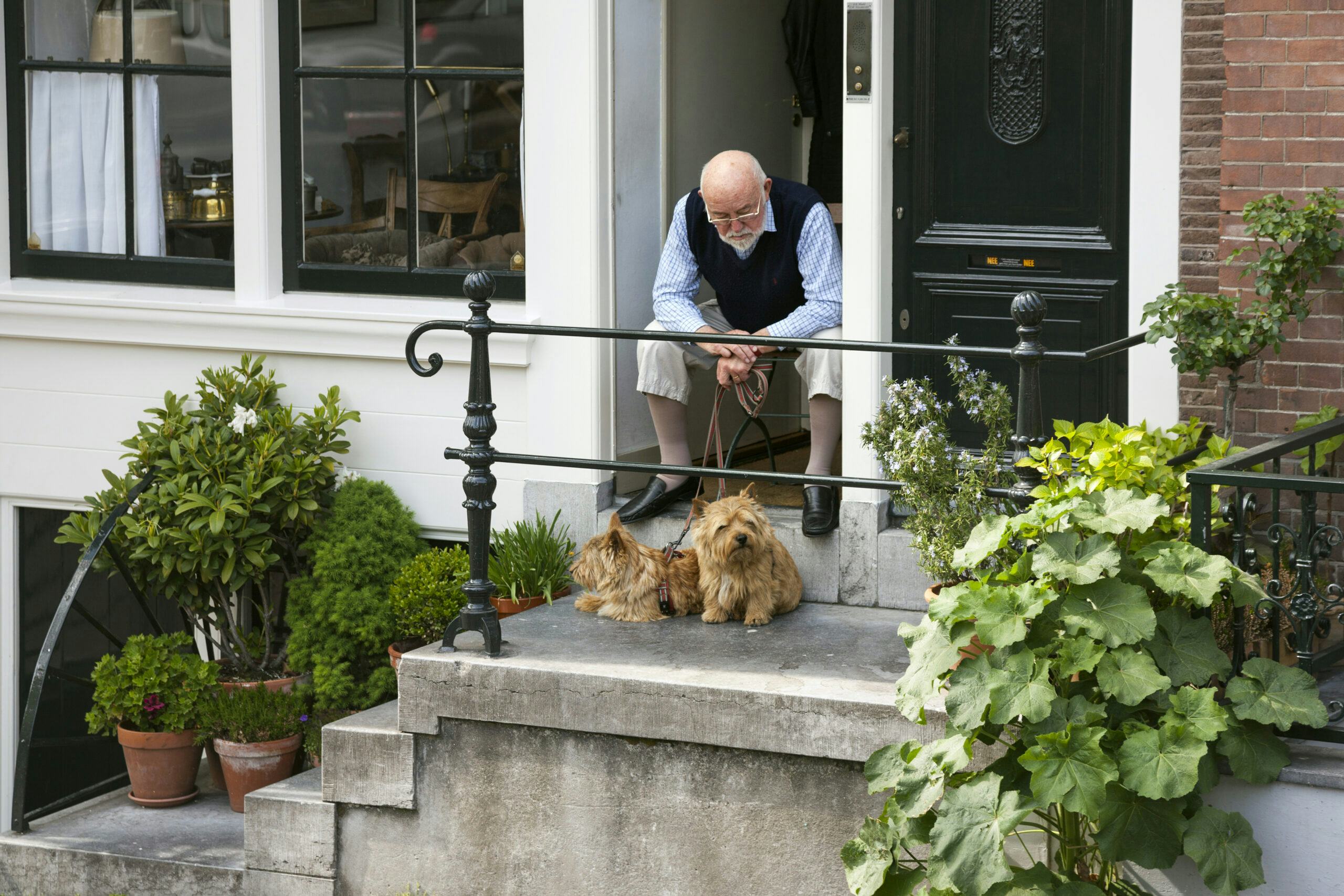 Veel ouderen hebben behoefte aan woningen zonder trappen. Foto: Anton Havelaar / Shutterstock