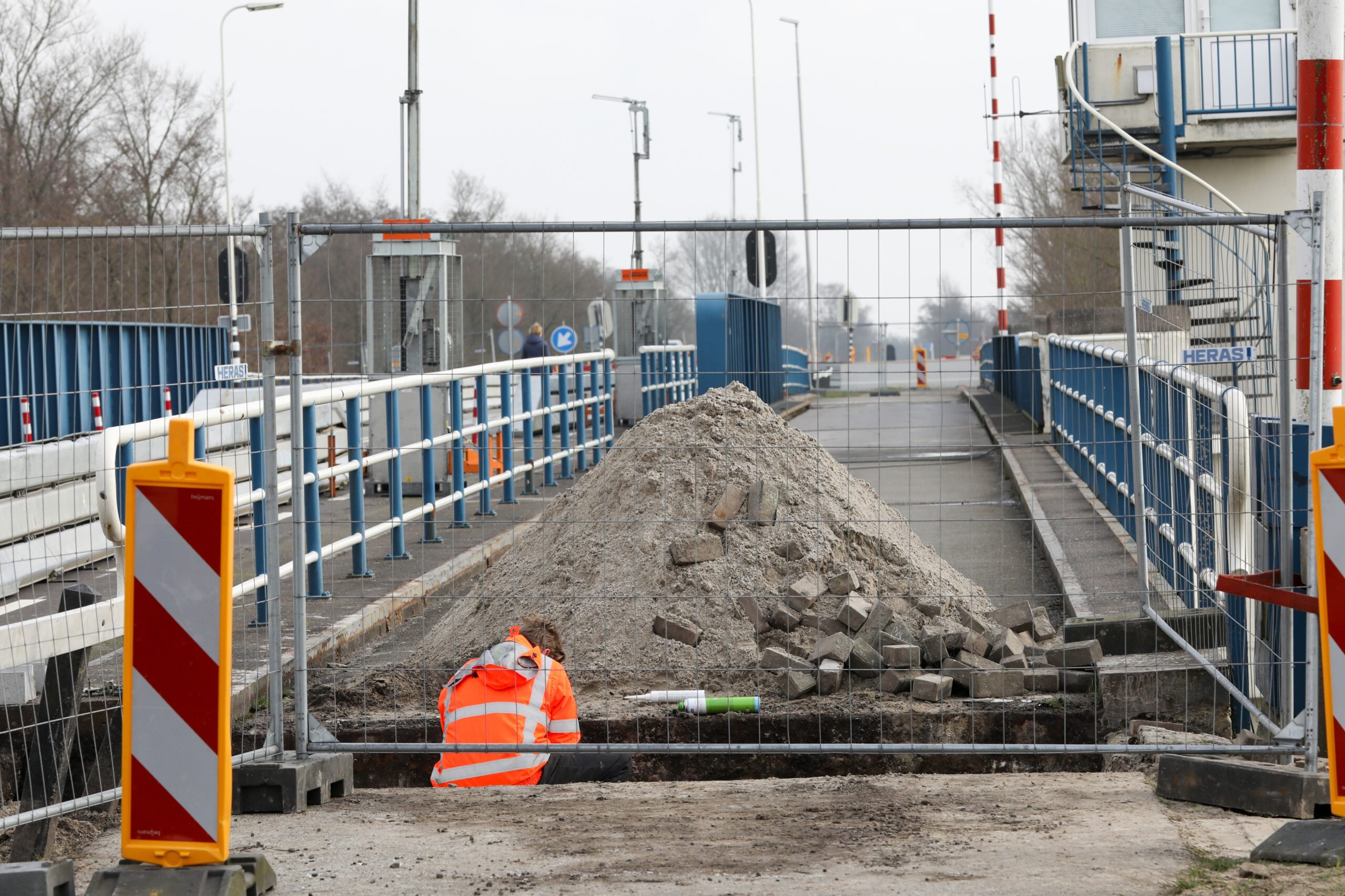 Brug Uitwellingerga kan niet worden hersteld. Foto: Anton Kappers / ANP 