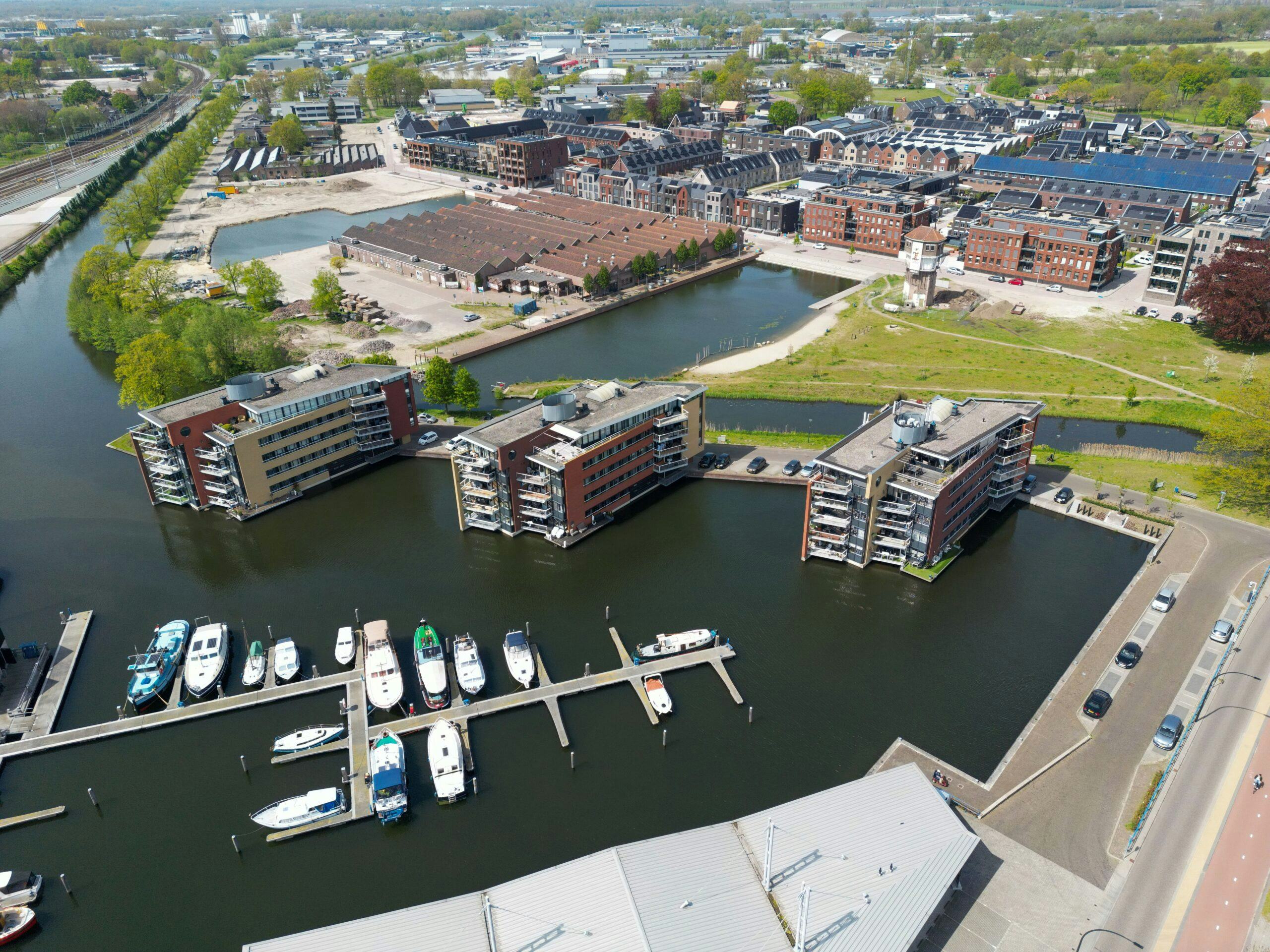 Woningen in Almelo. Corporaties vrezen dat nieuwbouwen lastiger wordt, als een wetswijziging doorgaat. Foto: Shutterstock