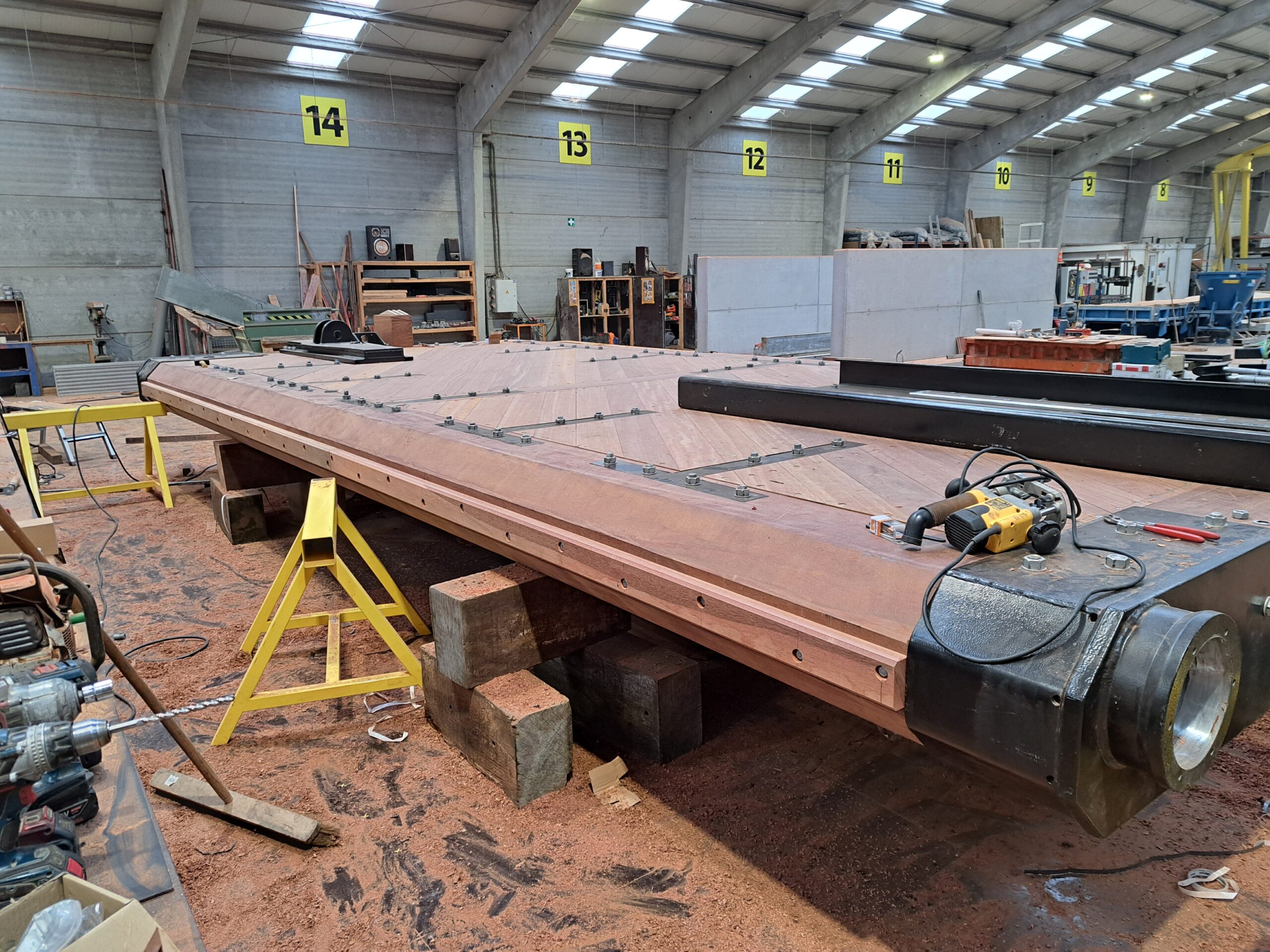 Belgische aannemer Van Huele levert Nederlandse sluisdeuren  