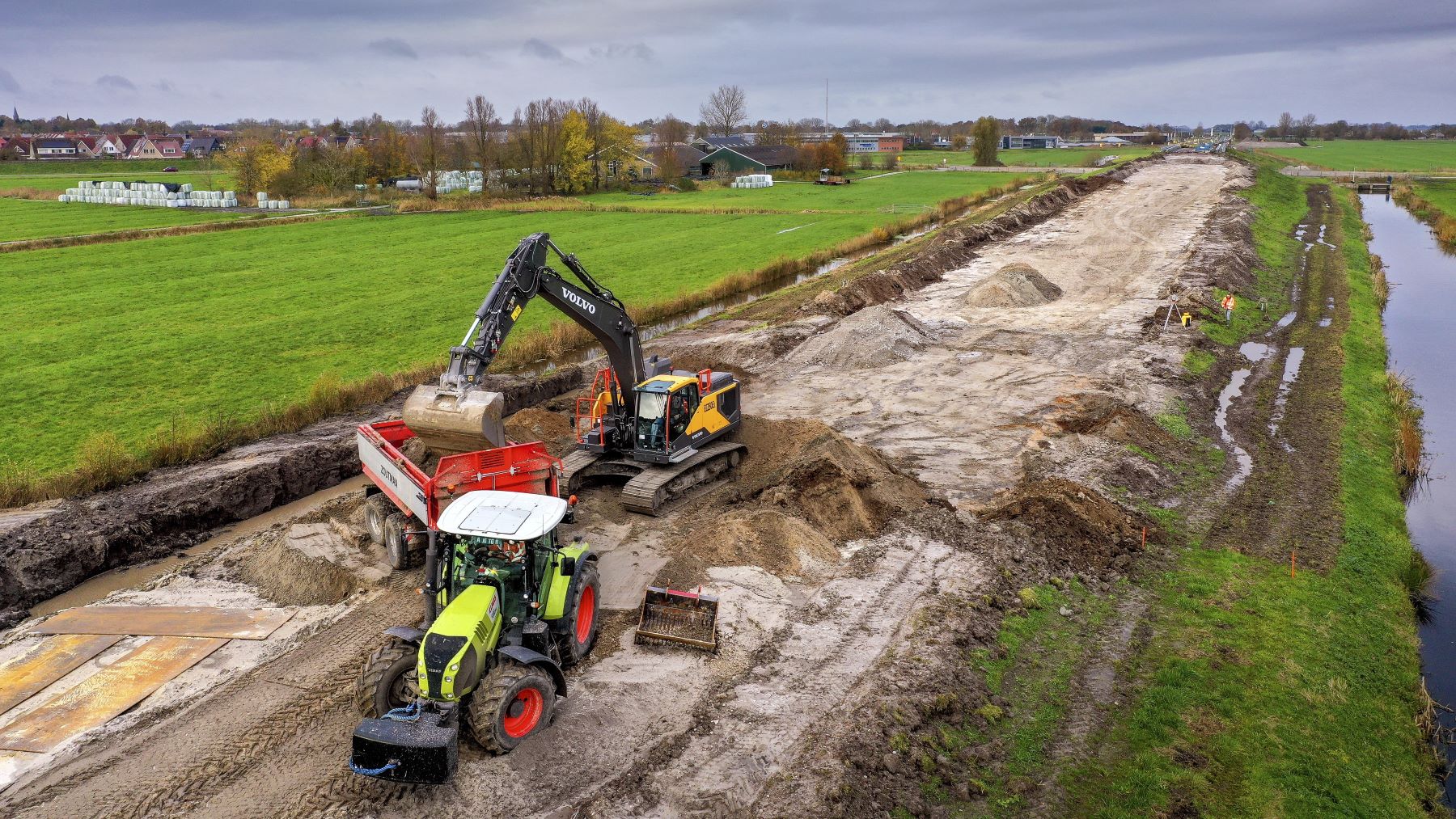 Toepassing van staalslakken tijdens de aanleg van de Centrale As, De problemen van destijds zijn inmiddels opgelost. Foto ANP: 