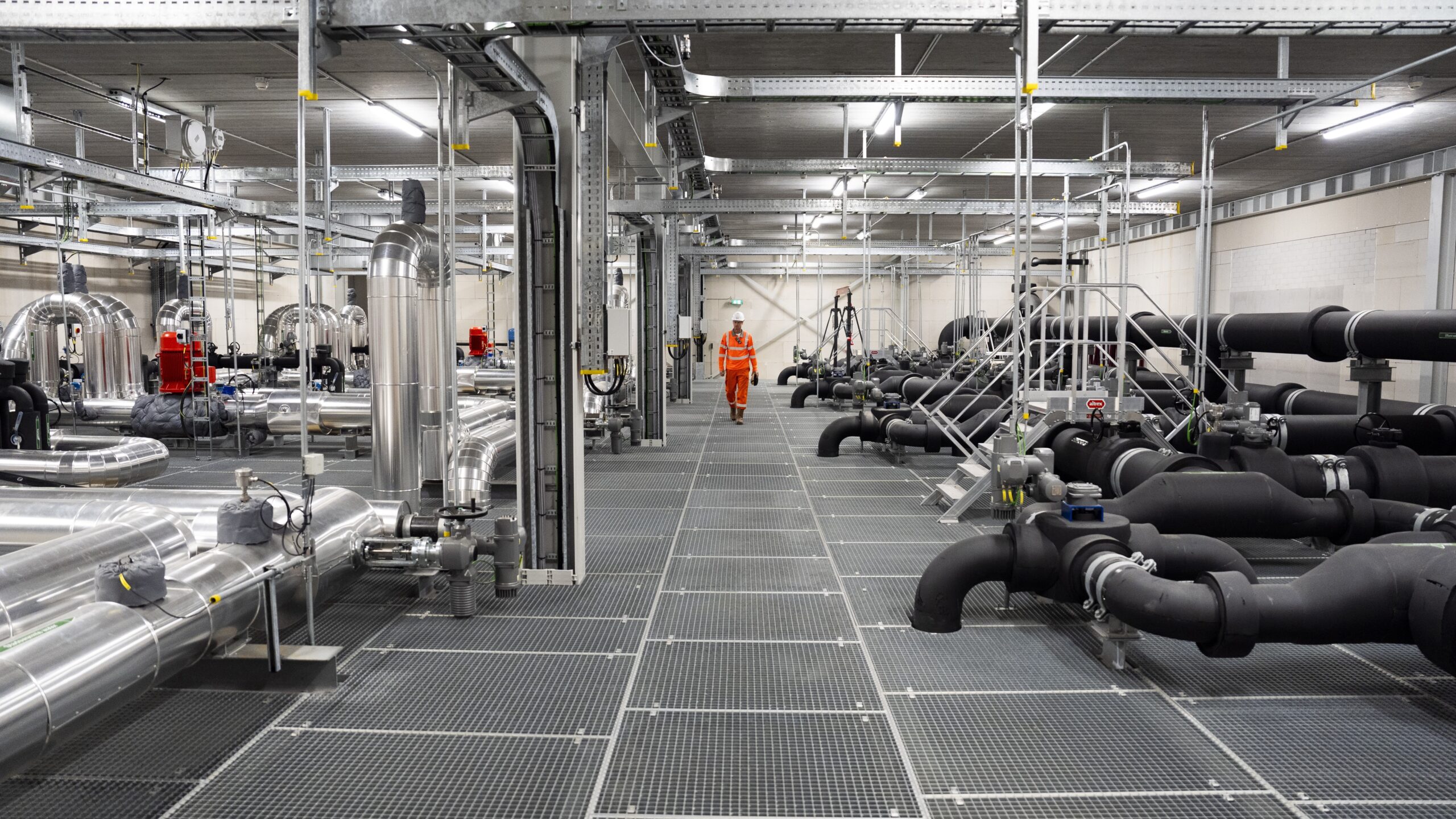 Interieur van de grootste waterpomp van Nederland op het terrein van de rioolwaterzuiveringsinstallatie. Foto: ANP 