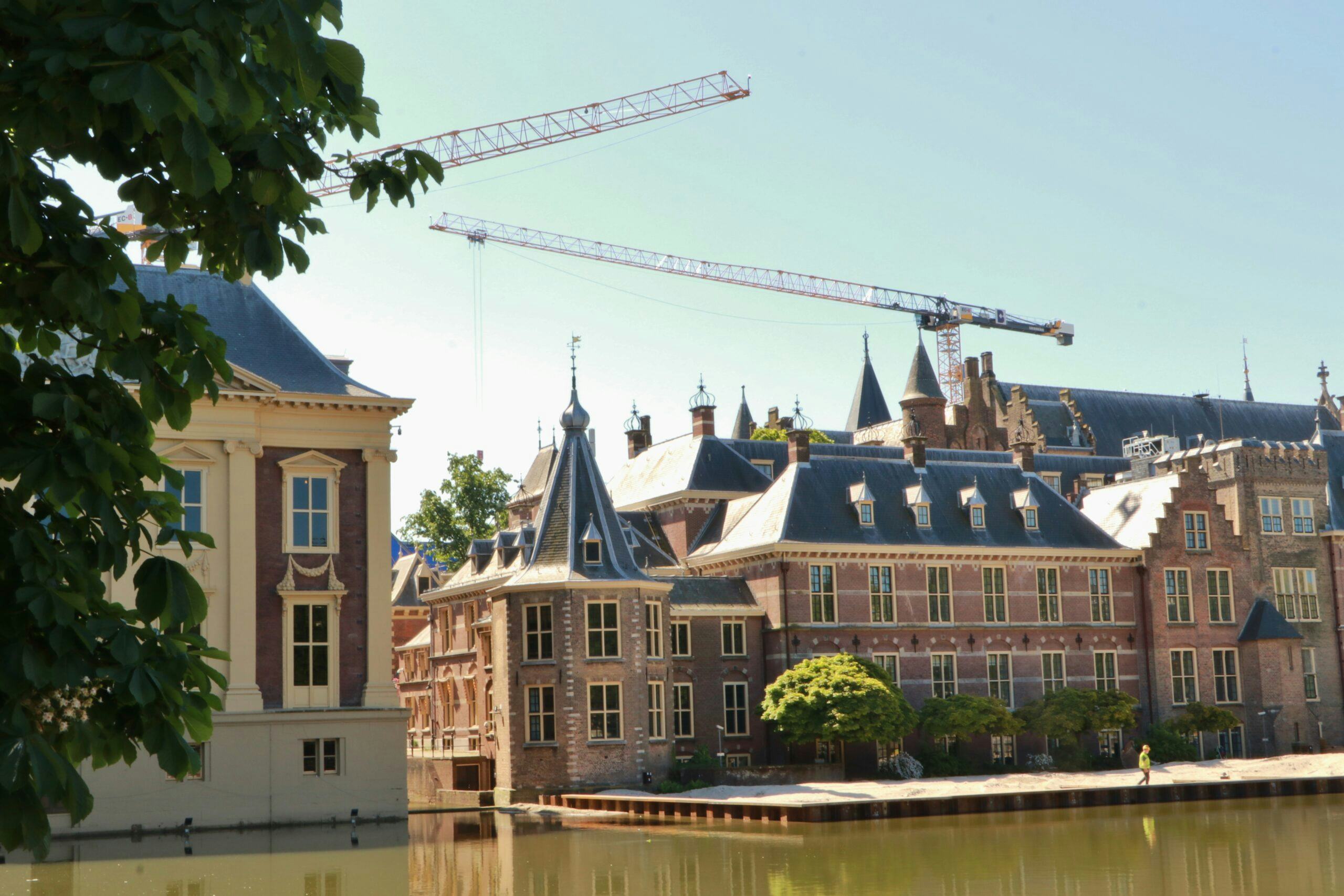 De VNG wil best stoppen met het stellen van extra eisen, maar dan moet de basis wel op orde zijn. De Stoer-voorstellen zijn hiervoor niet toereikend, zegt de VNG. Foto: Shutterstock