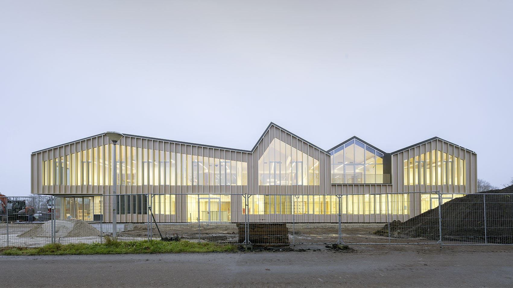 Schoolgebouw van LennaMare