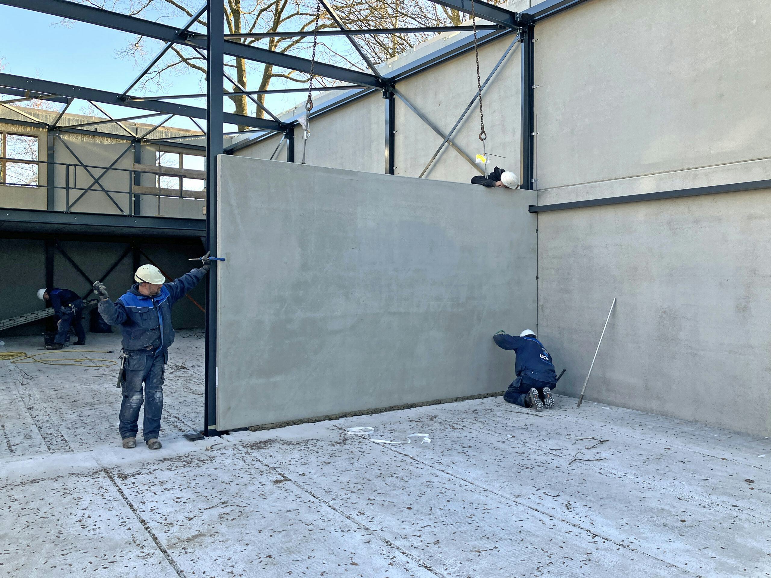 Met prefabelementen is een hoge bouwsnelheid op locatie te behalen en dat geeft in combinatie met de fabrieksmatige productie een hoge kwaliteit van het eindresultaat.