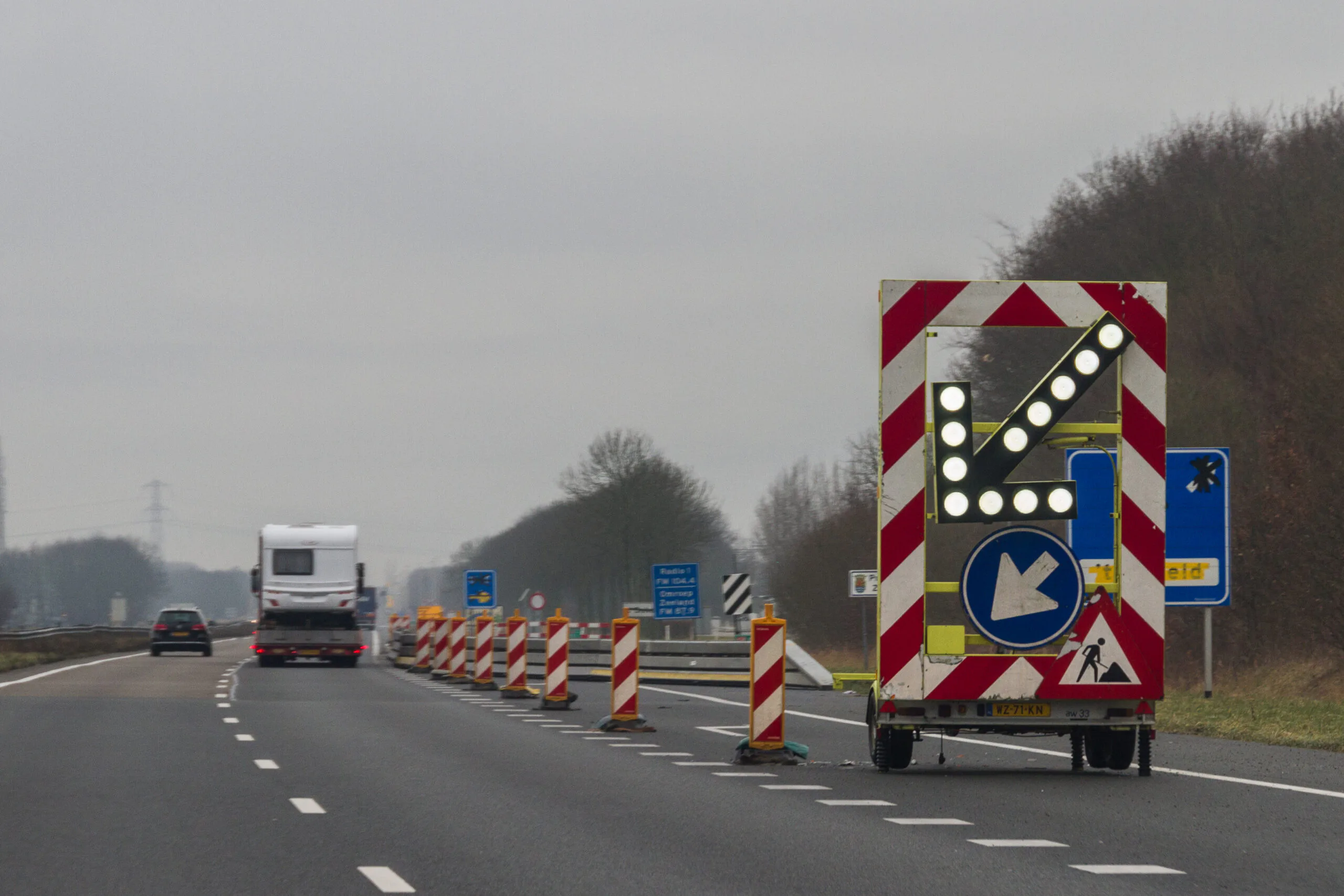 Dit wordt komende jaren een zeldzaam beeld op de noordelijke wegen. Foto: Harry van Reeken/Rijkswaterstaat