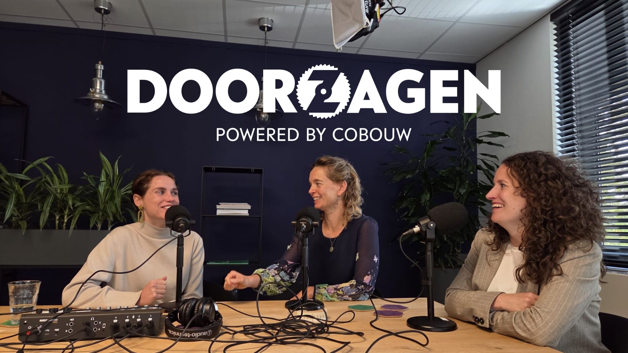 Vlnr: Rosa Bos, Leonie van der Steen, Lisanne Havinga