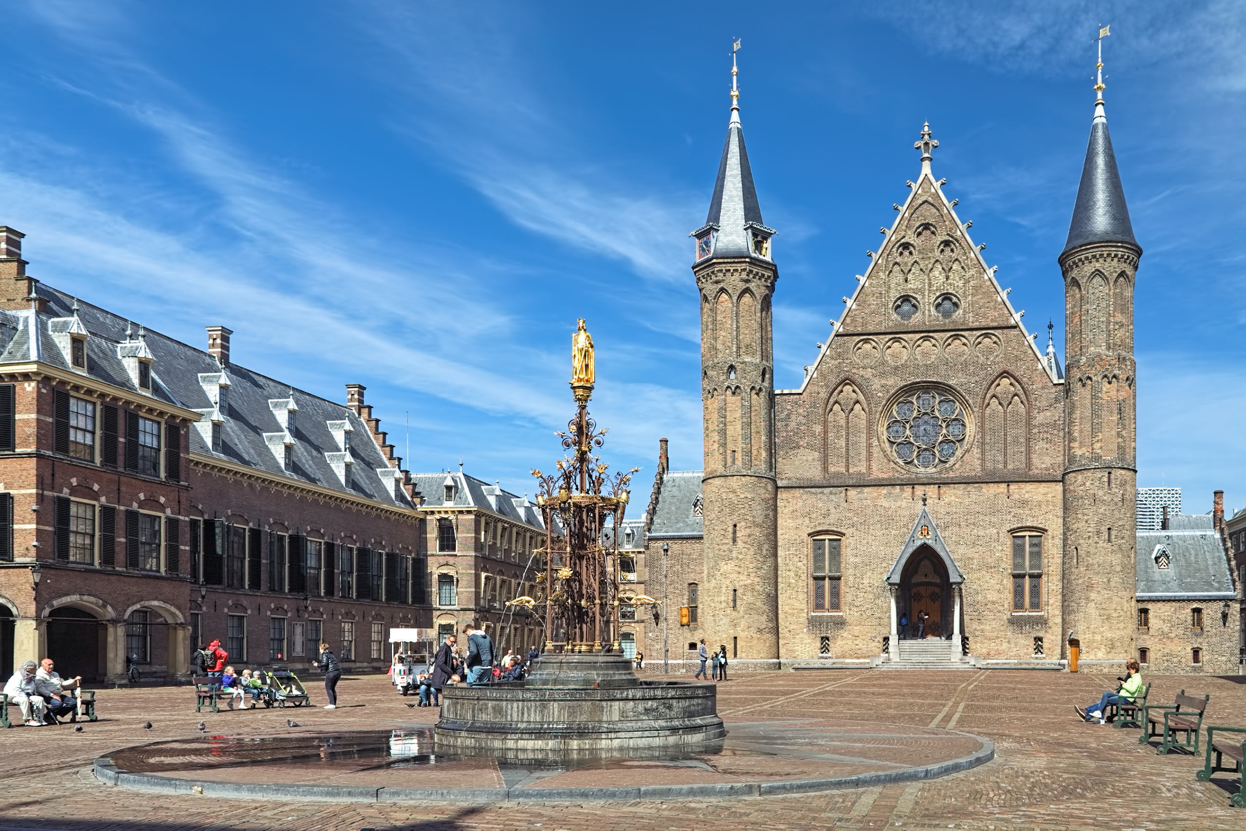 Het Binnenhof in Den Haag. Foto: Mikhail Markovskiy/Shutterstock