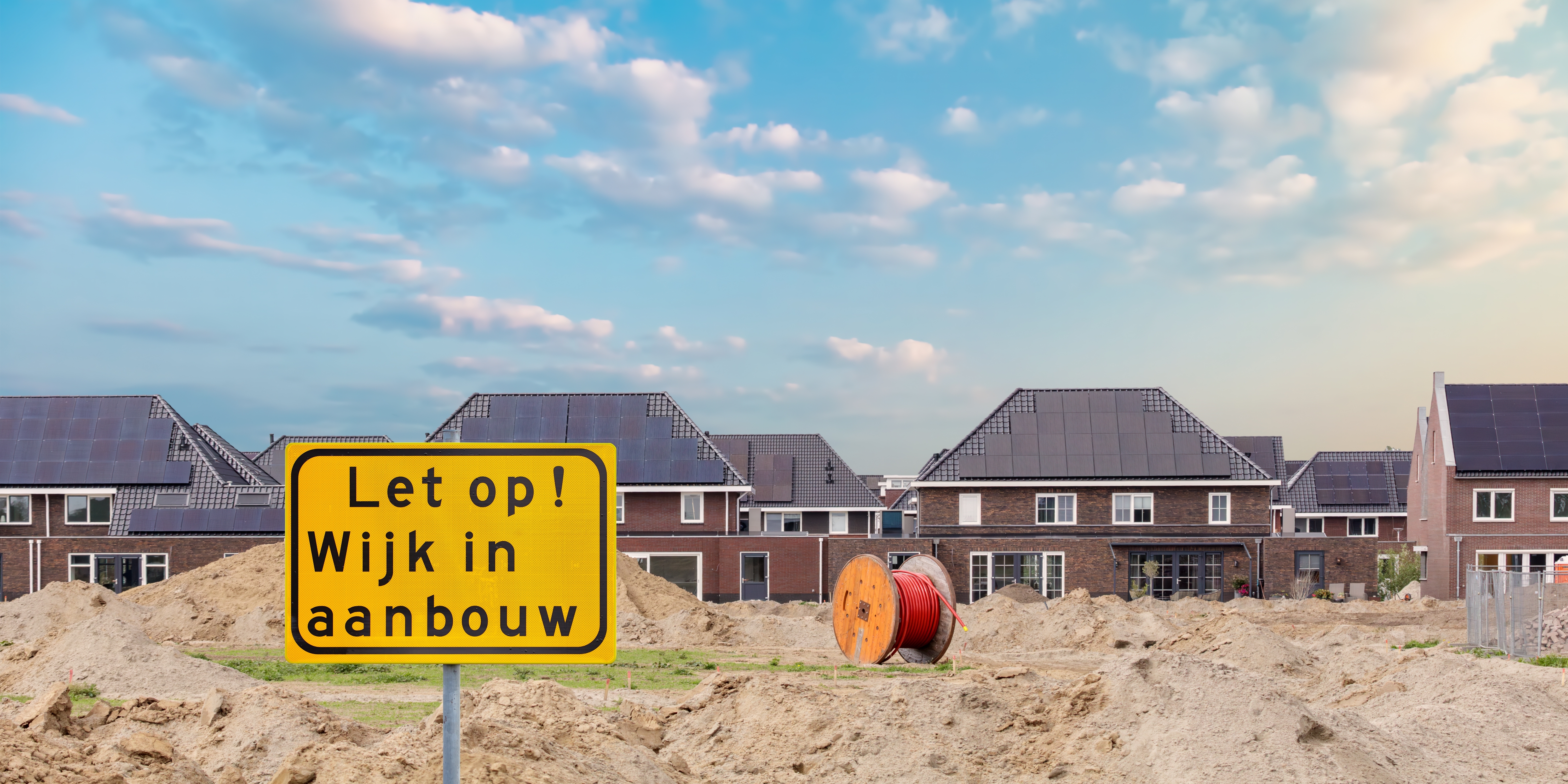 Zowel projecten mét als zonder woningbouwimpuls zijn vaak vertraagd. Foto: Martin Bergsma/Shutterstock.