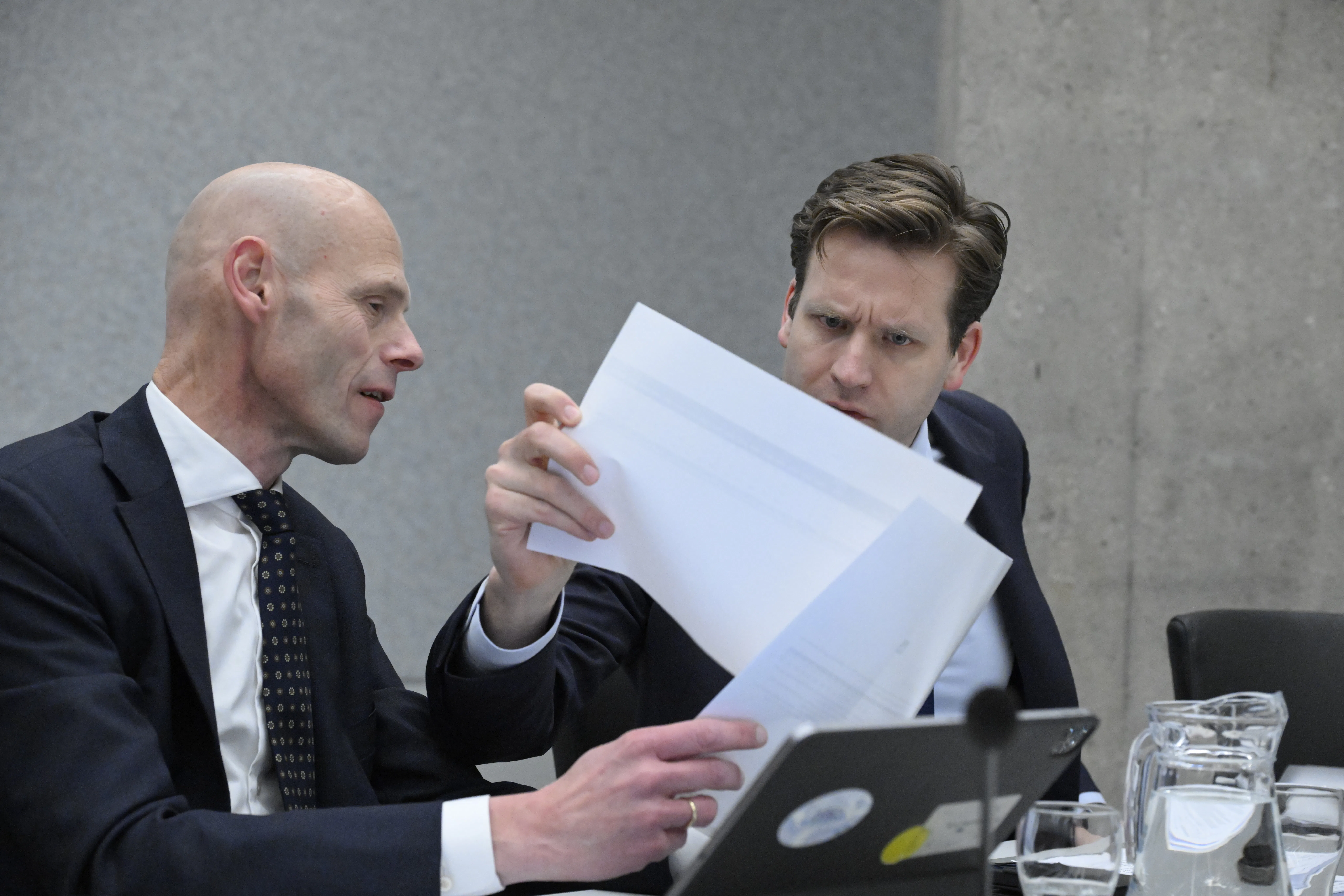 Minister Vincent Karremans tijdens het commissiedebat op 19 maart. Foto: Peter Hilz/ANP