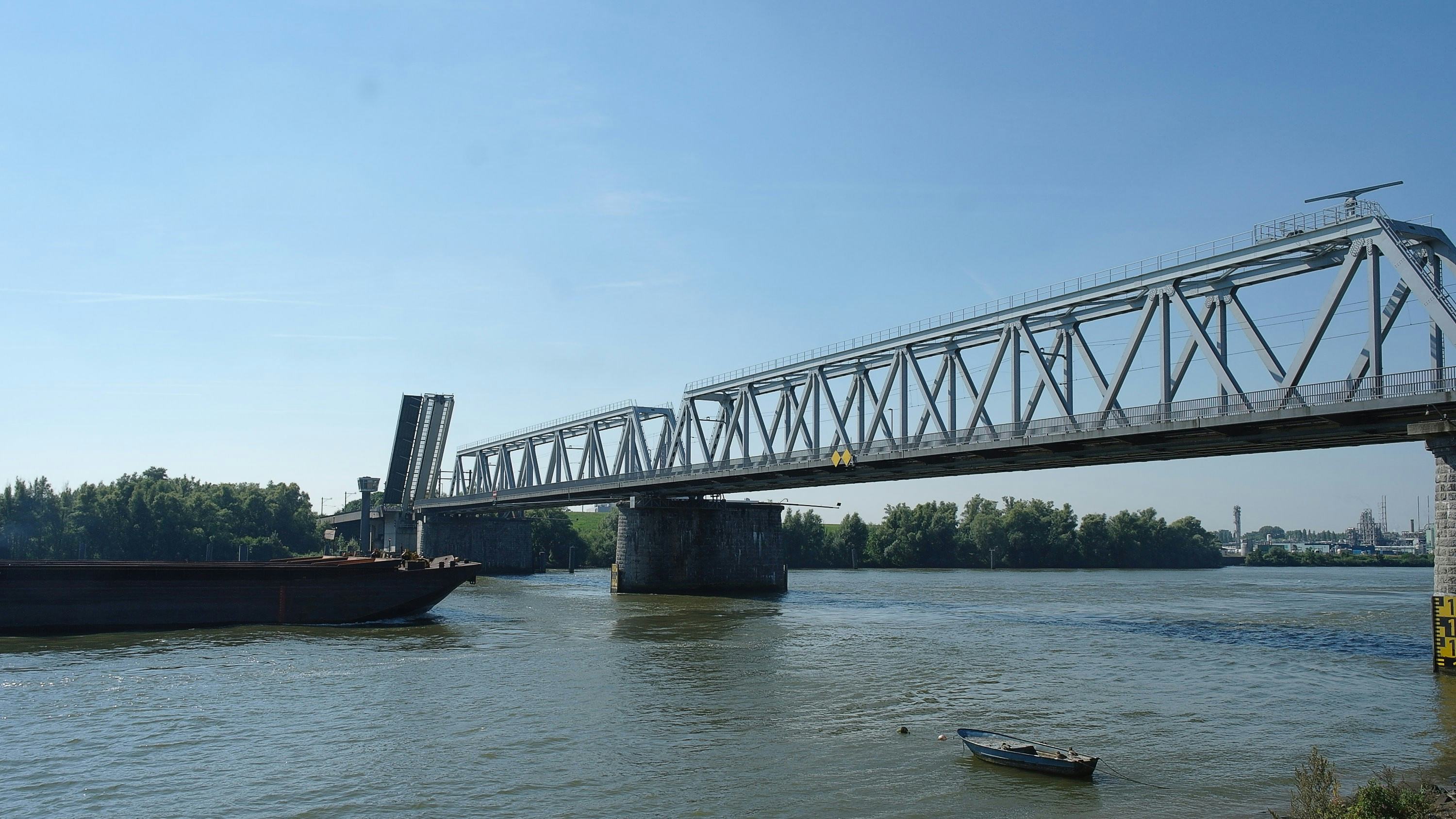 De Baanhoekbrug in Sliedrecht. Foto: Waterkaart.net