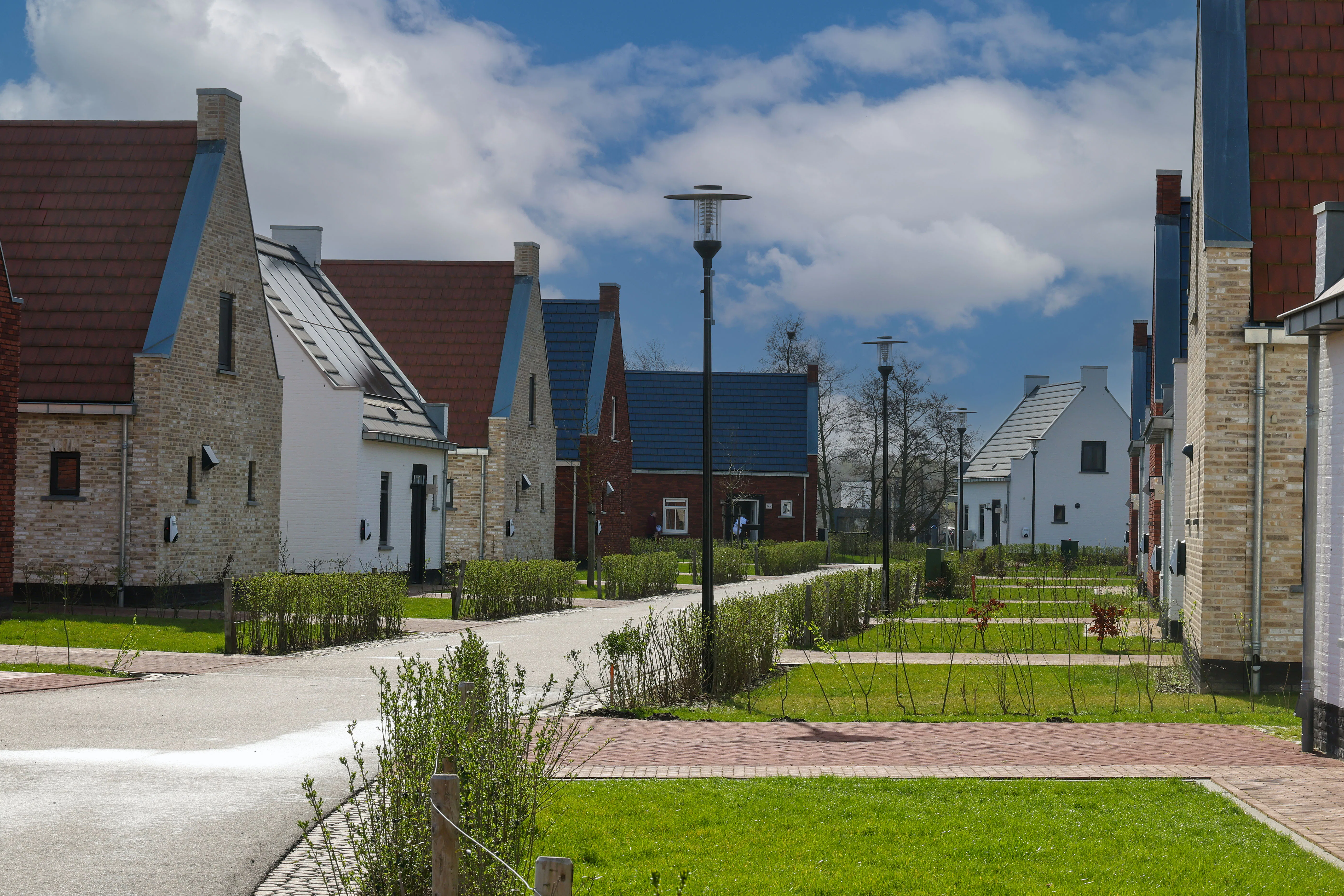 De verhuur wordt verzorgd door ResortNet, wat zorgt voor ontzorging voor de eigenaren, van het beheer tot de dagelijkse schoonmaak en het onderhoud van de woningen.