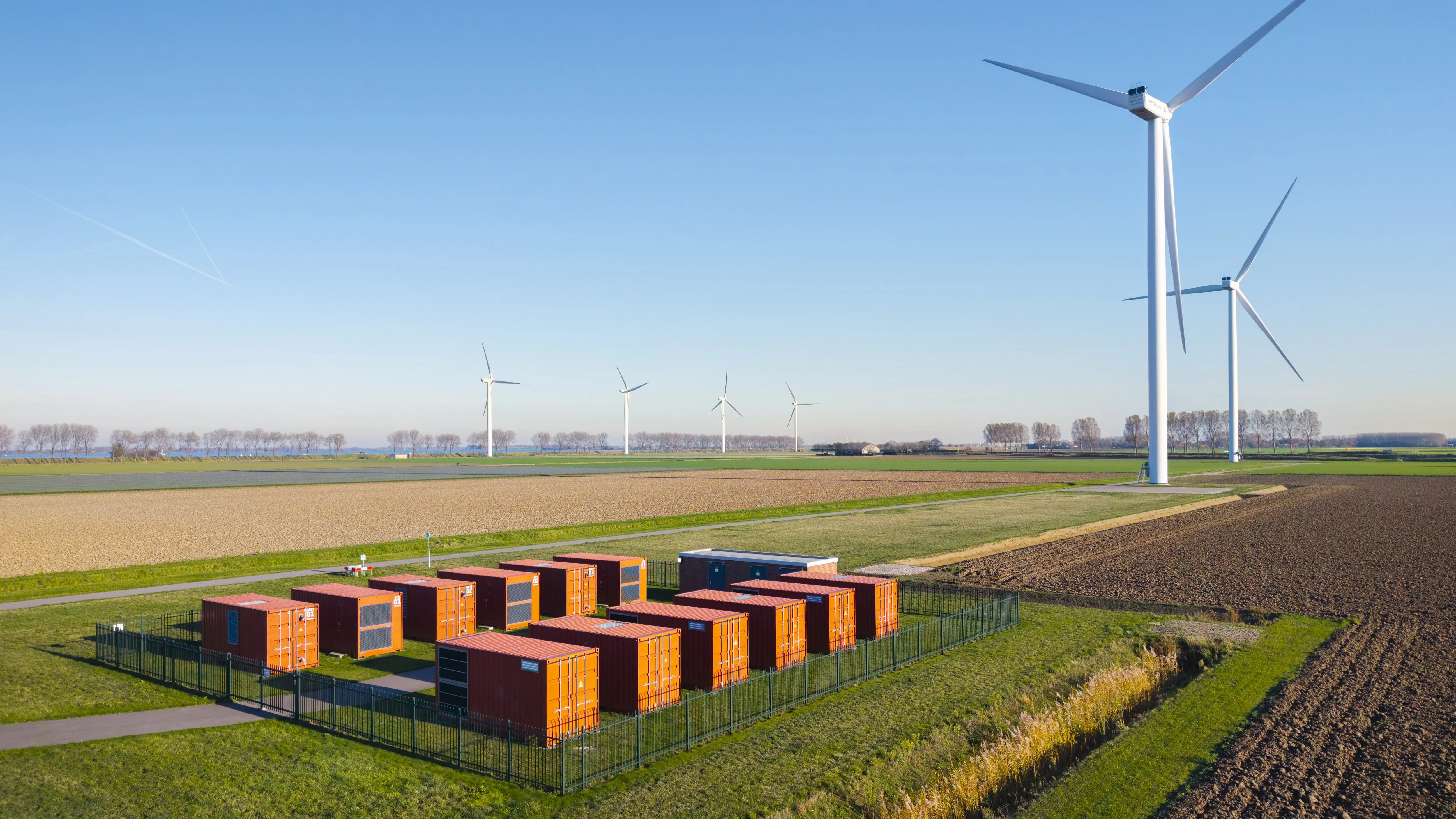 Batterijopslag van overtollige groene stroom in windpark Vattenfall in Middelharnis. Foto: ANP / HH