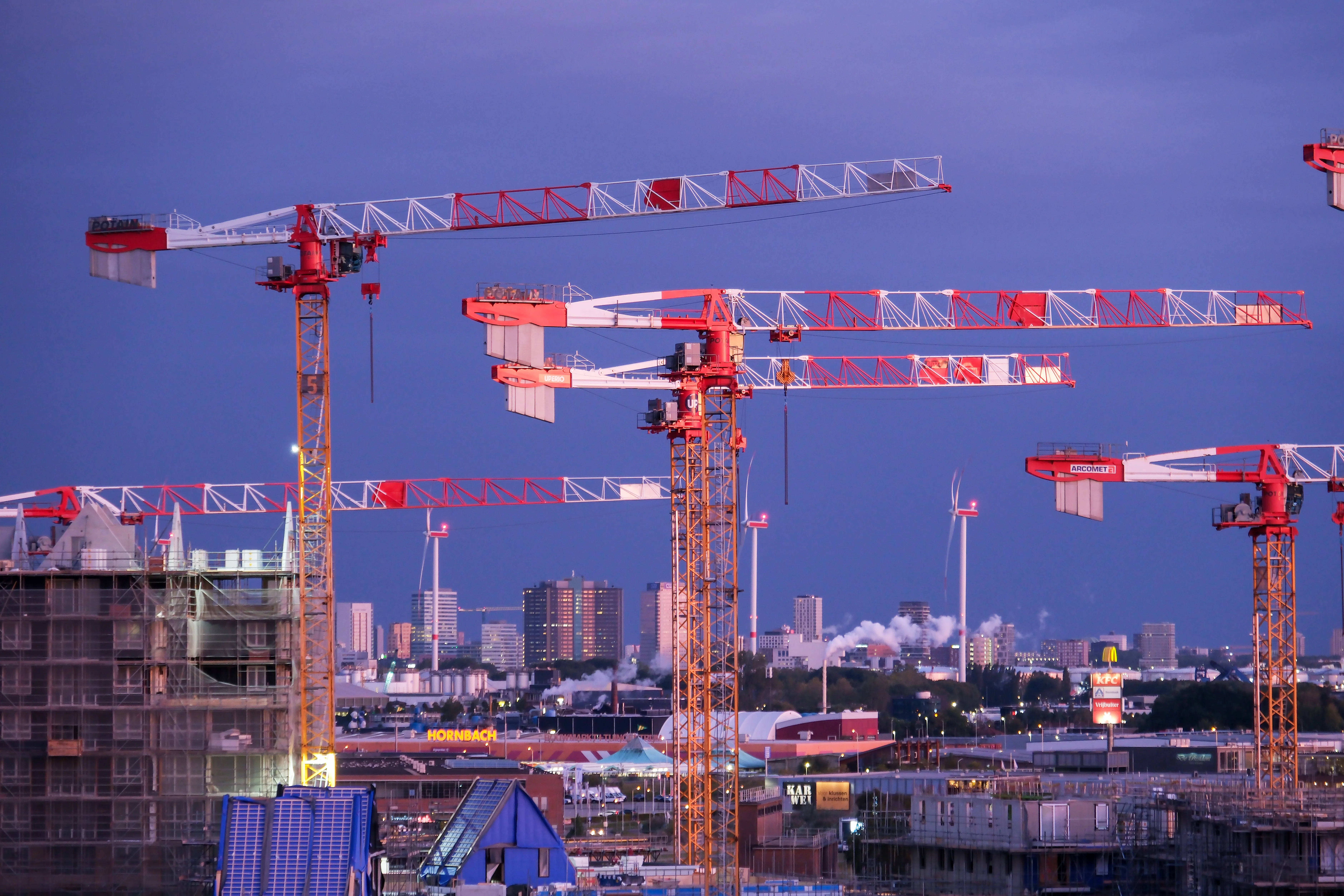 Hoge gebouwen bouwen gaat gepaard met een hogere CO₂-uitstoot, omdat hiervoor meer beton en staal nodig is. Foto: ANP / Hollandse Hoogte / Kim van Dam