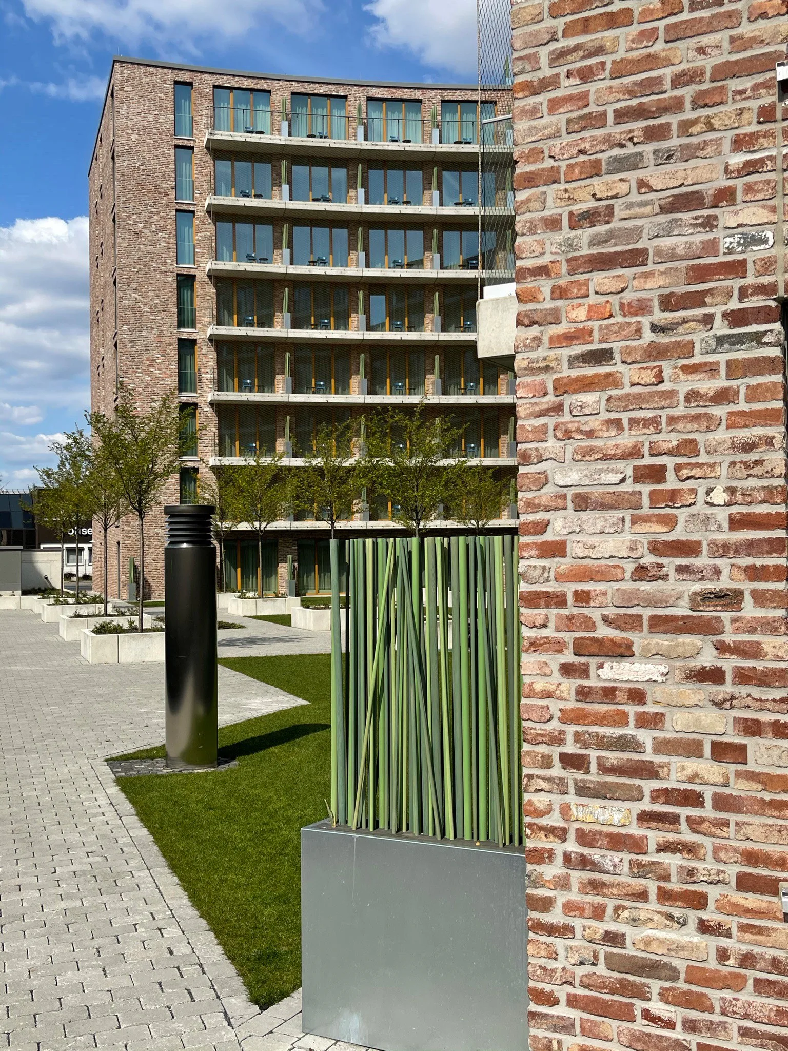 Hergebruikte stenen geven volgens Rebrick karakter aan gebouwen.