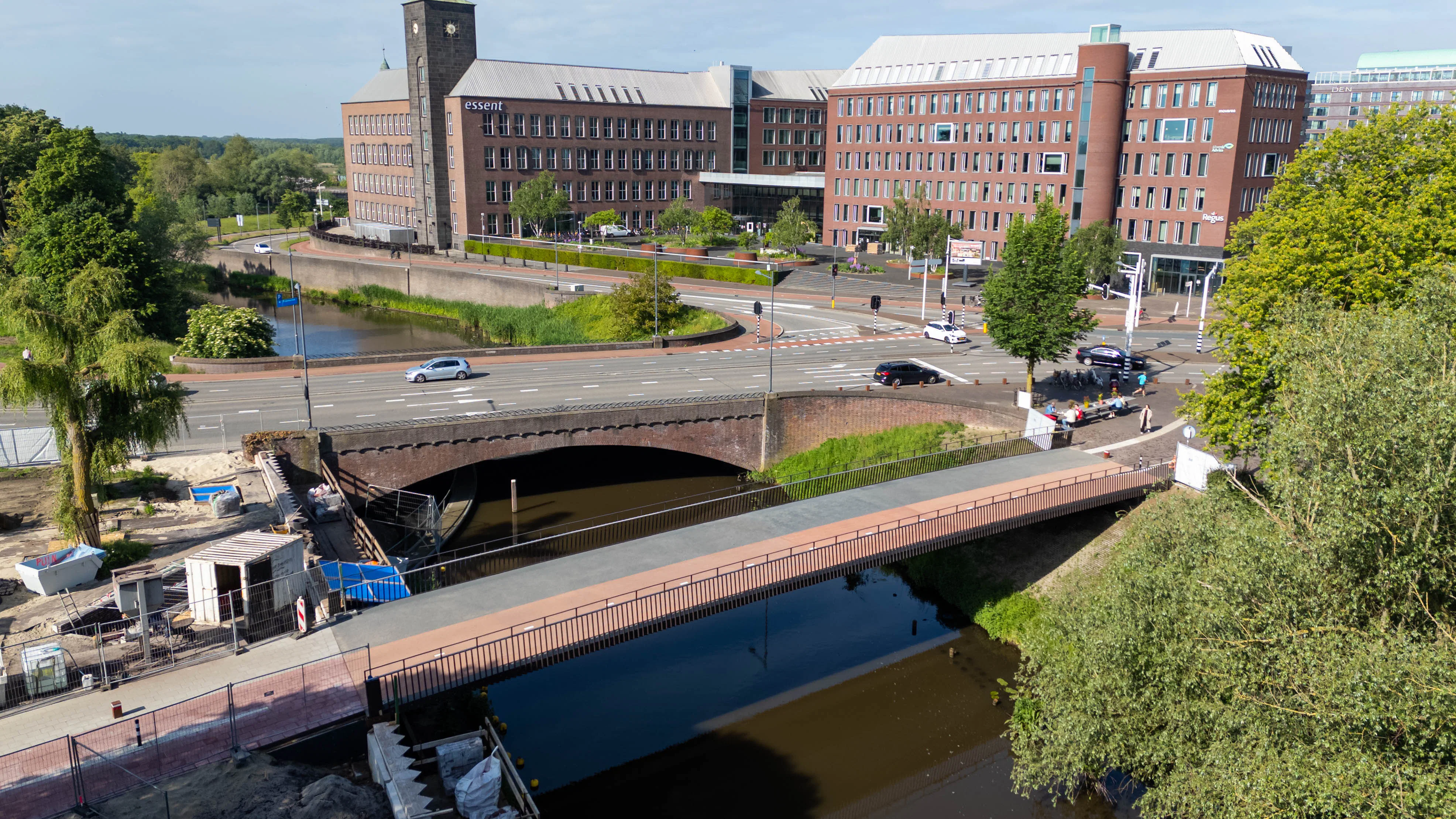 40 meter lange fietsbrug uit één deel in hartje Den Bosch