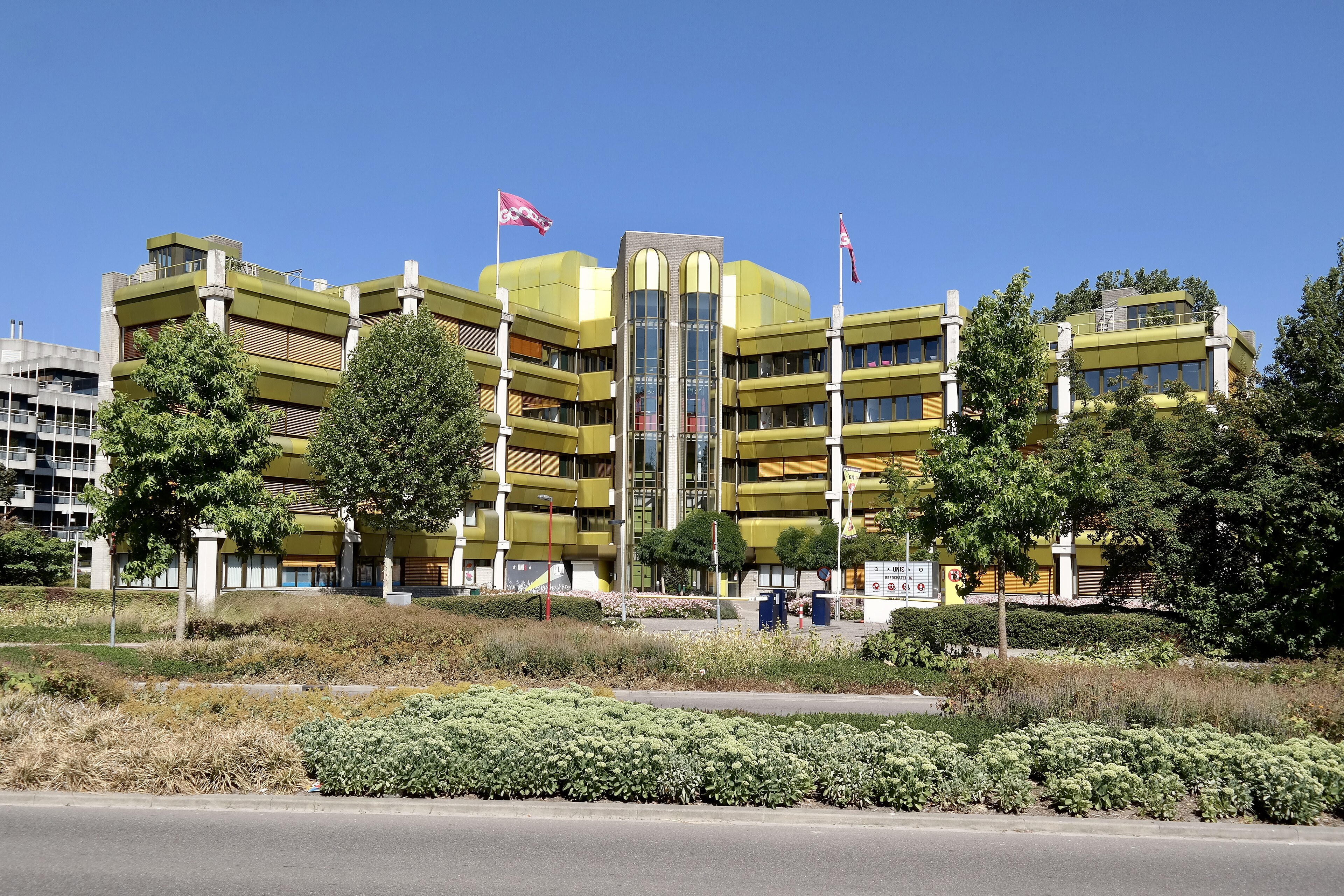 Oud Abvakabo-kantorencomplex De Hulk in Zoetermeer. Foto: Wikipedia Commons