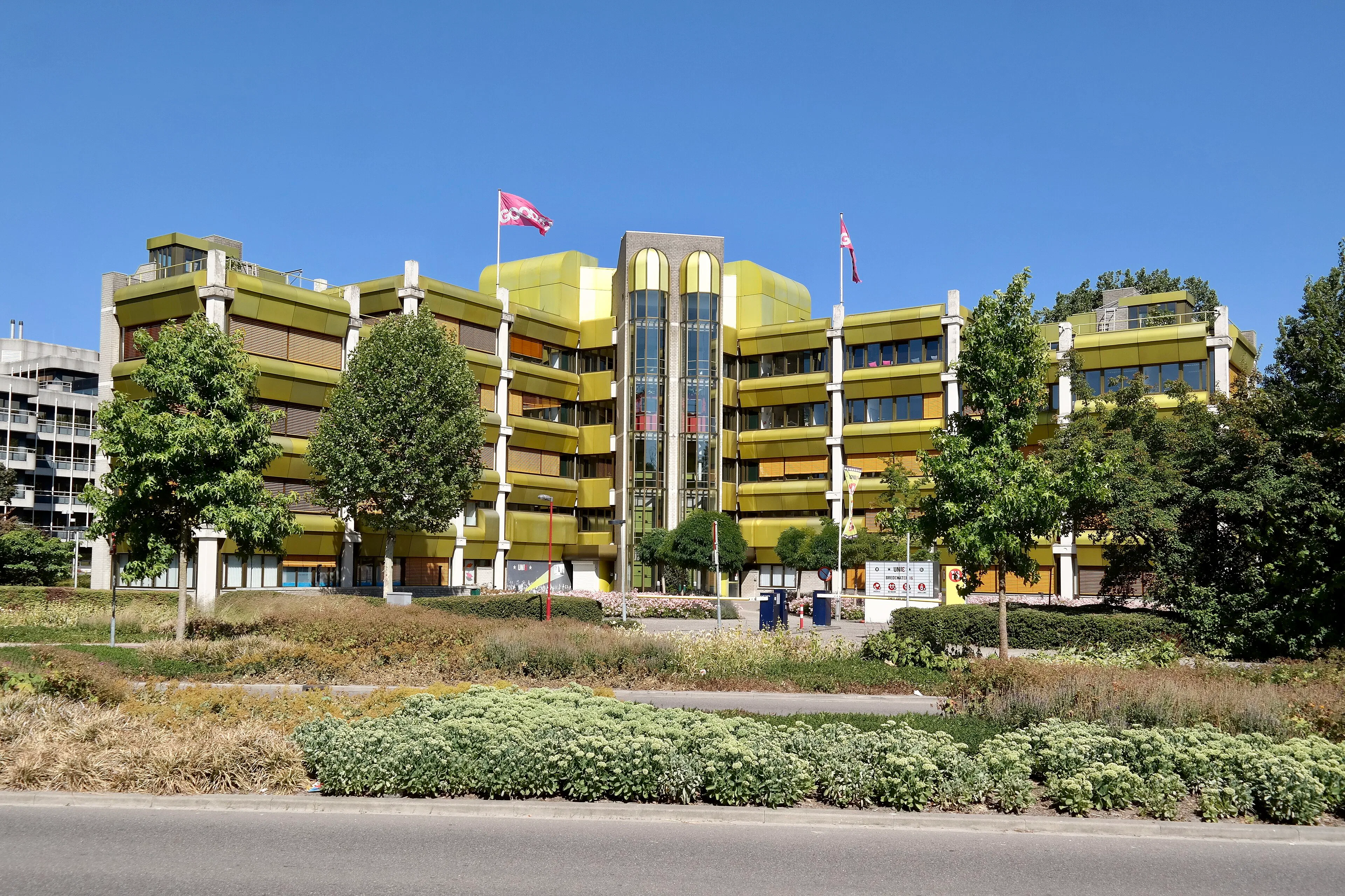 Oud Abvakabo-kantorencomplex De Hulk in Zoetermeer. Foto: Wikipedia Commons