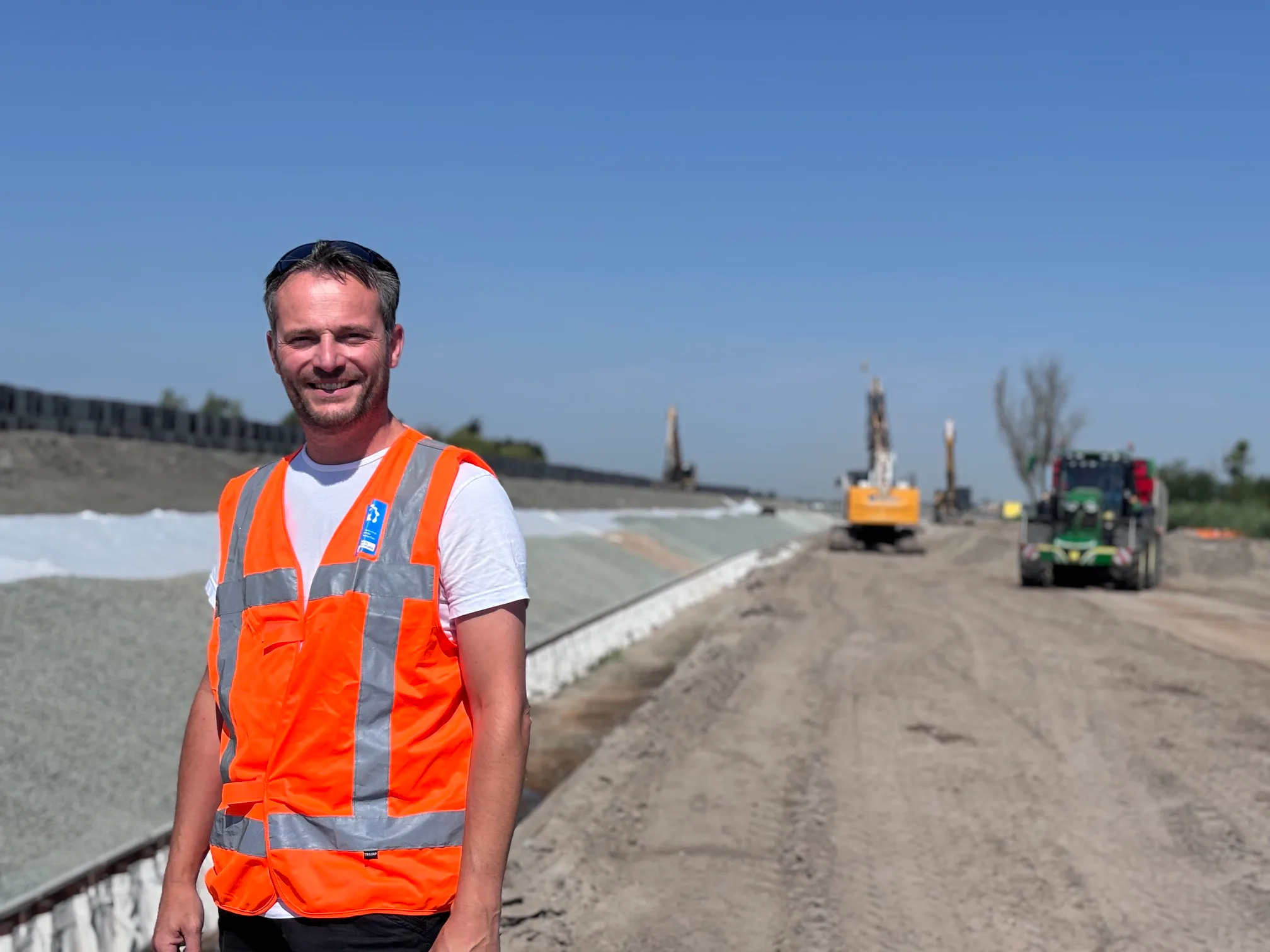 Dijkexpert Erik Vastenburg bij de nieuwe Markermeerdijk
Foto: Mark de Bruijn