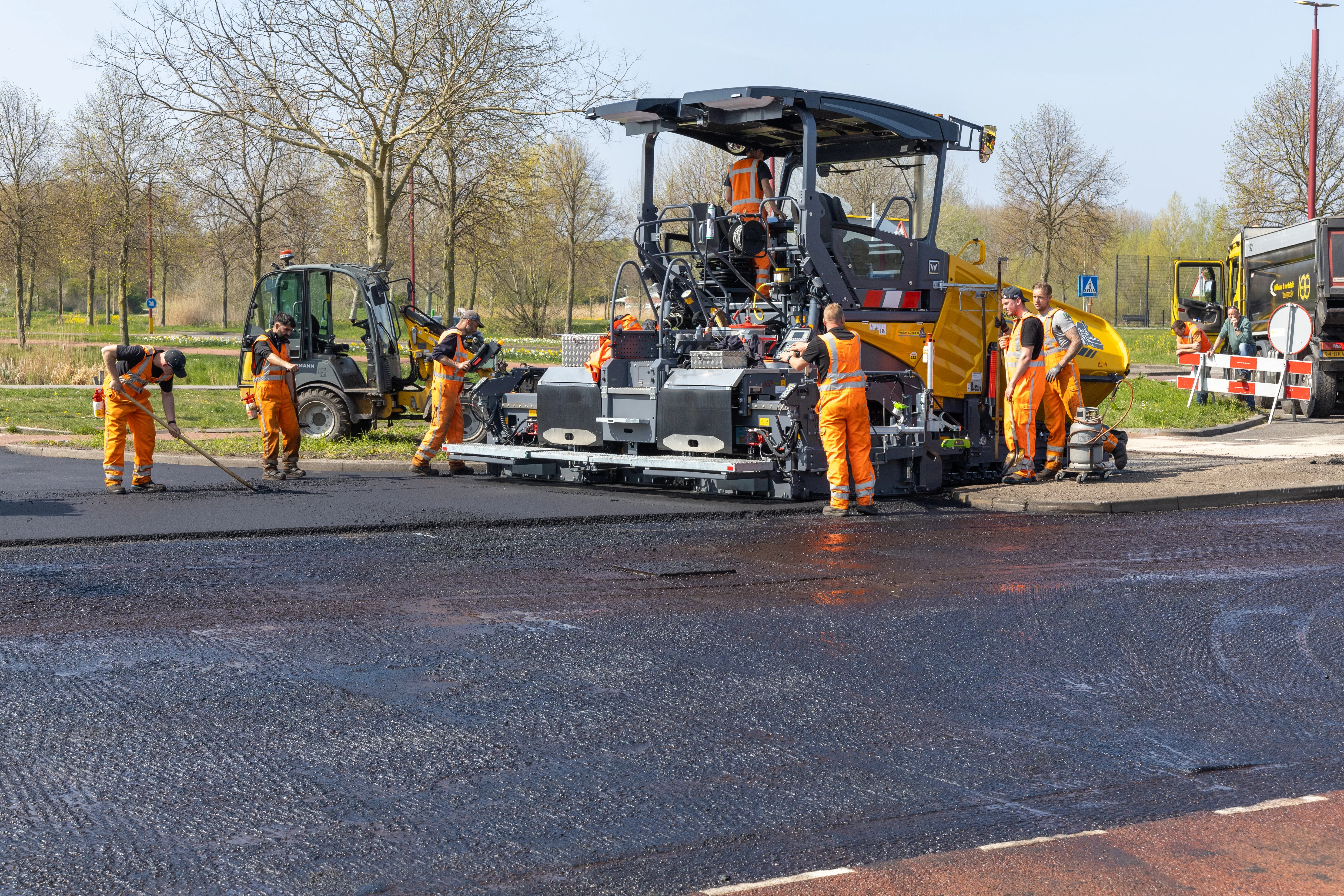 Uit de Monitor Arbeidsongevallen blijkt dat 18 procent van de slachtoffers bij meldplichtige arbeidsongevallen uitzendkrachten zijn. Dit terwijl ze maar 4 procent van de beroepsbevolking uitmaken. Foto: Shutterstock  